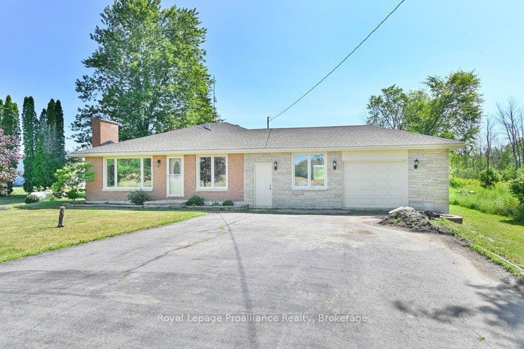 620 Shannonville Road photo 1