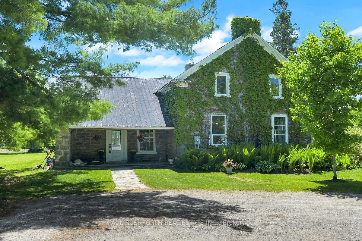 1453 Blakeney Road photo 1