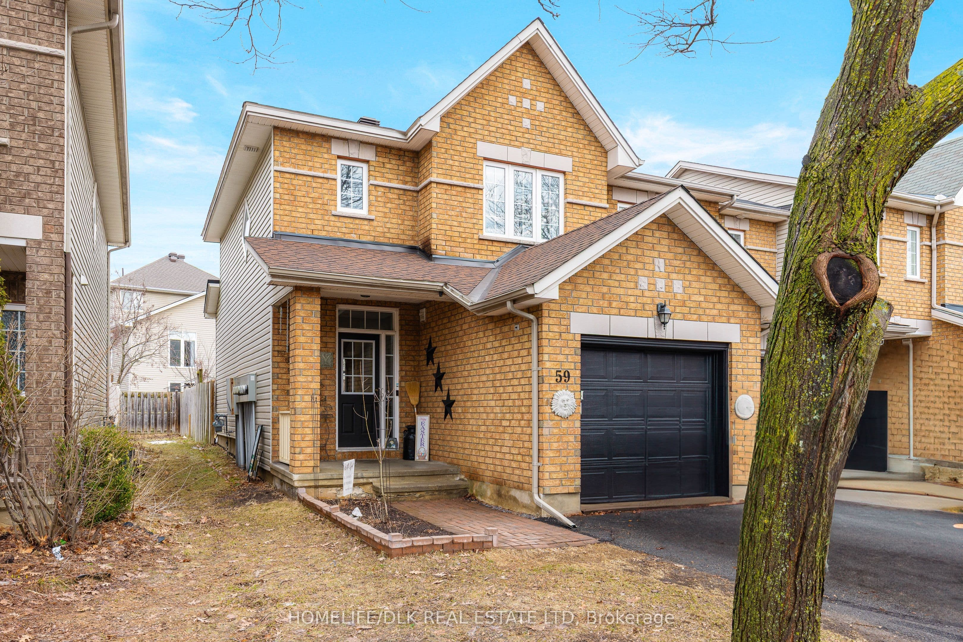 59 Saddlesmith Circle photo 1