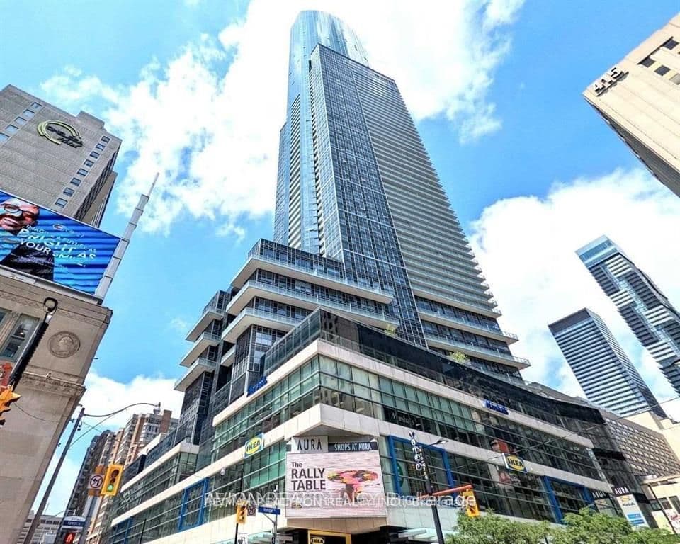 Unit 71 384 Yonge Street photo 1