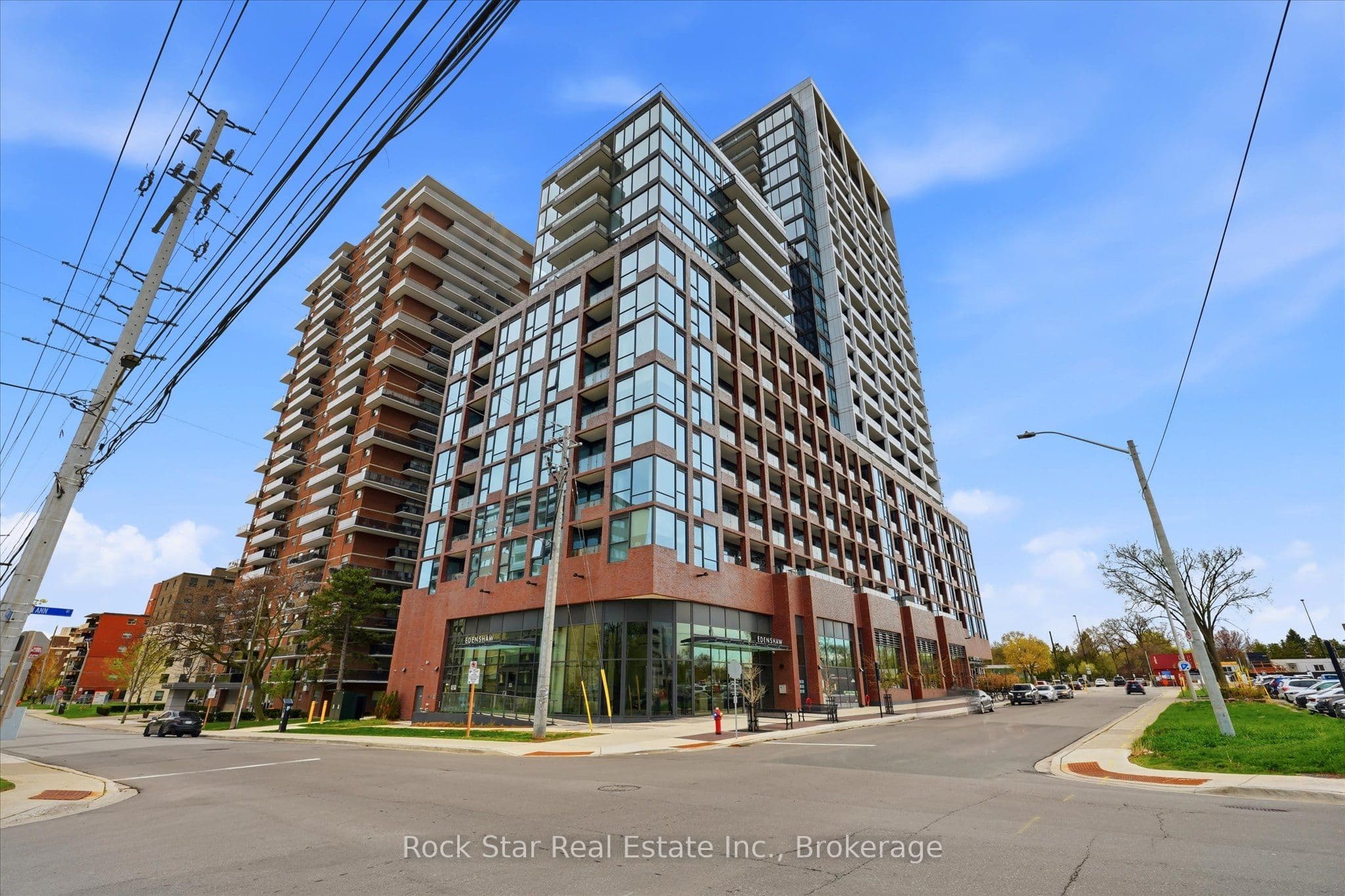 Unit 209 28 Ann Street photo 1