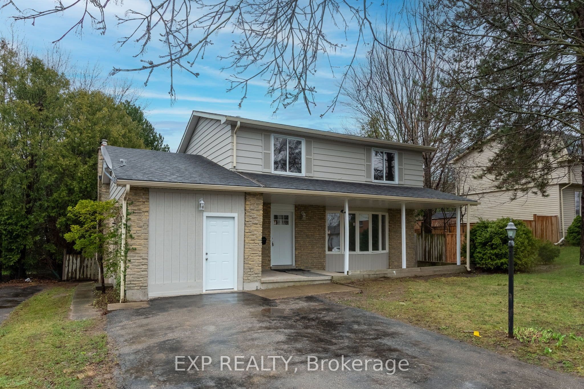 614 Chiddington Avenue photo 1