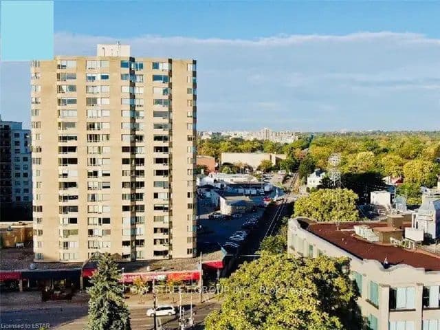 Unit 708 695 Richmond Street photo 1