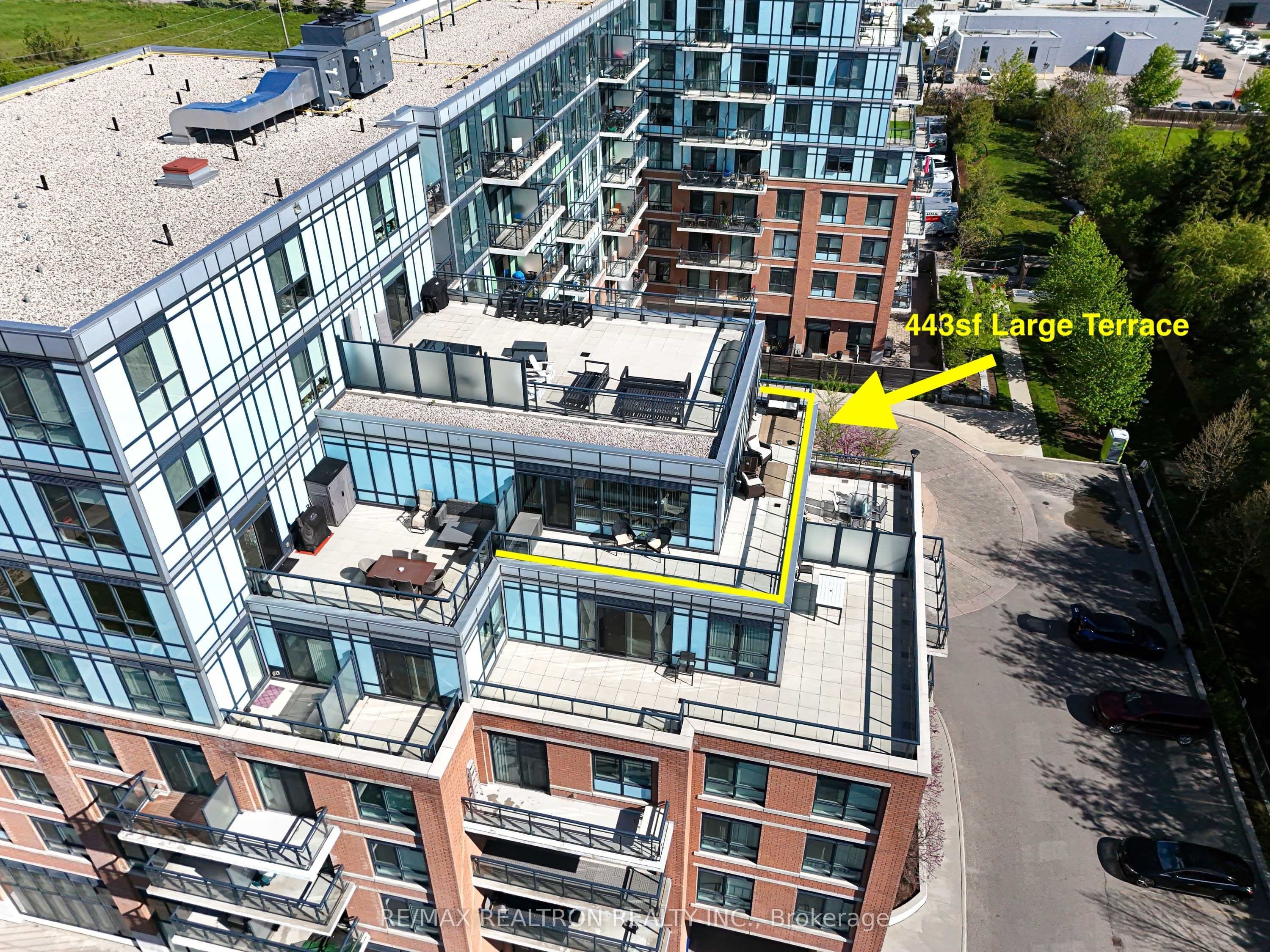 Unit 708 11611 Yonge Street photo 1