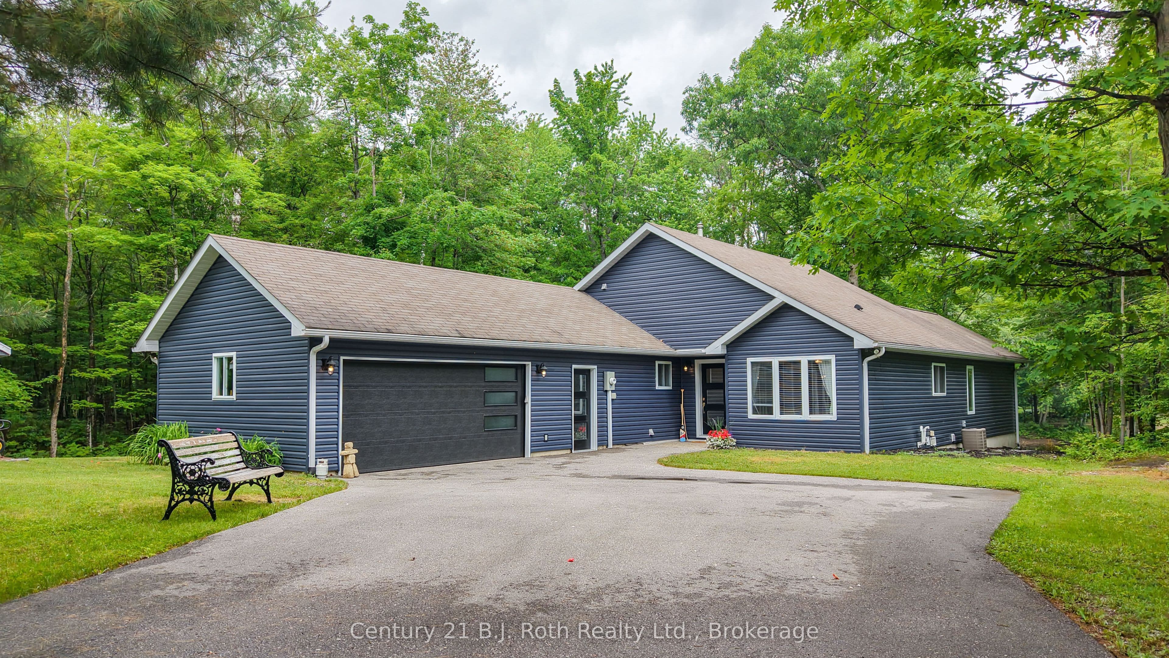 7463 Davy Drive photo 1