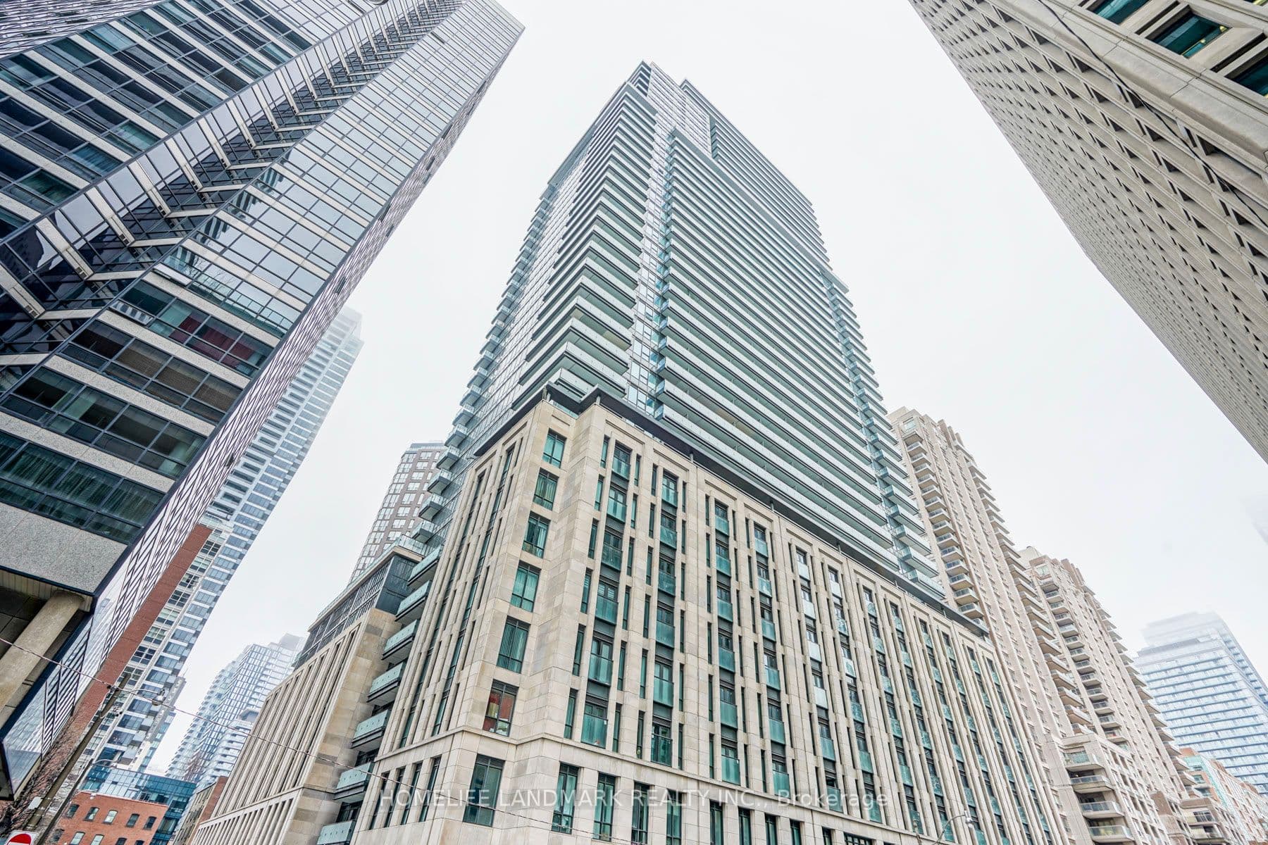 Unit 3806 955 Bay Street photo 1