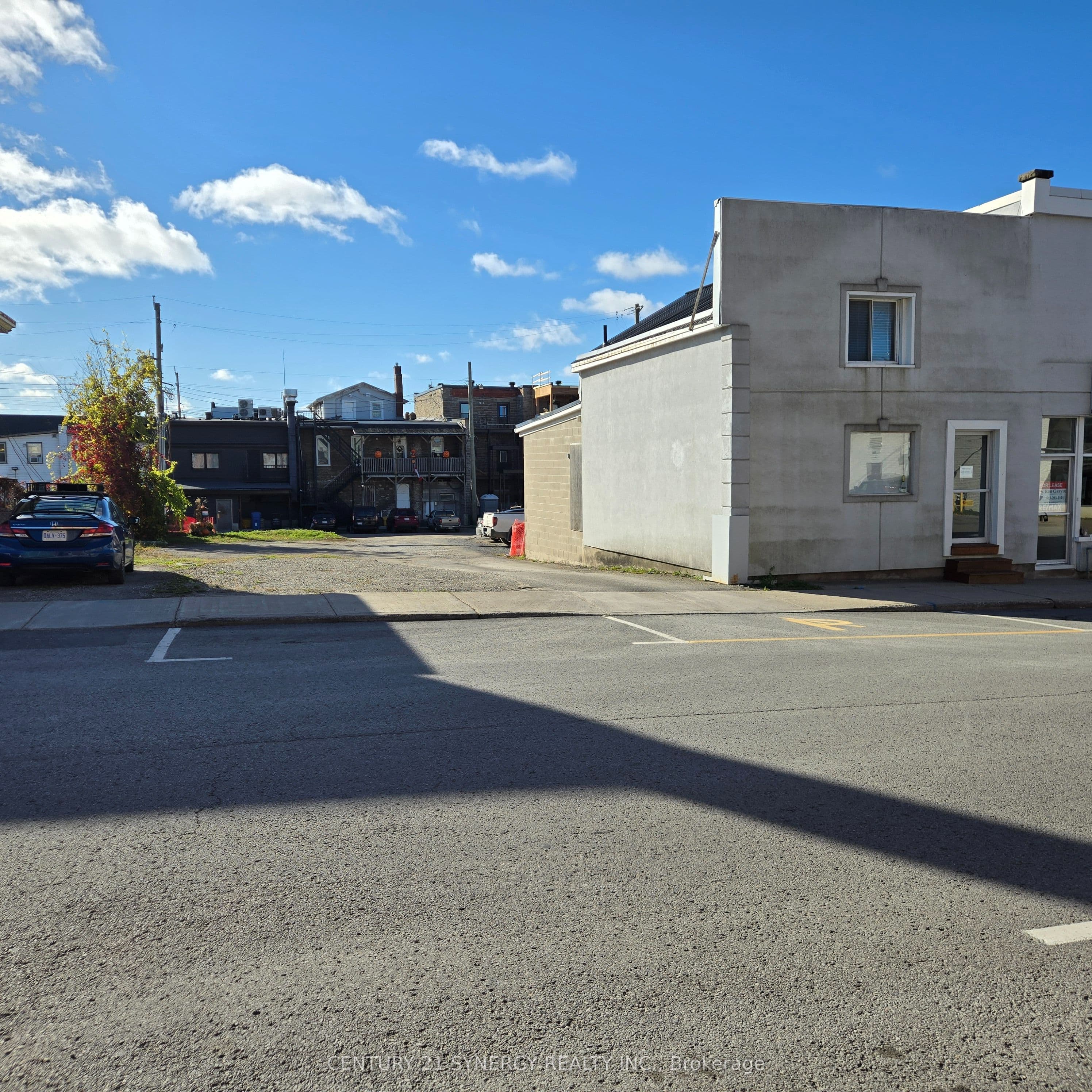7 William Street photo 1