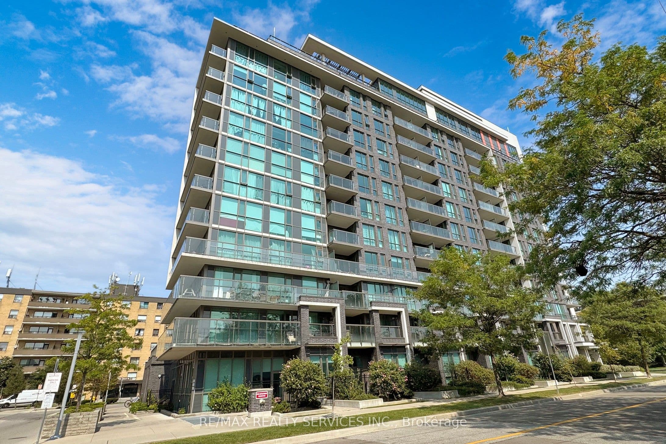 Unit 415 80 Esther Lorrie Drive photo 1