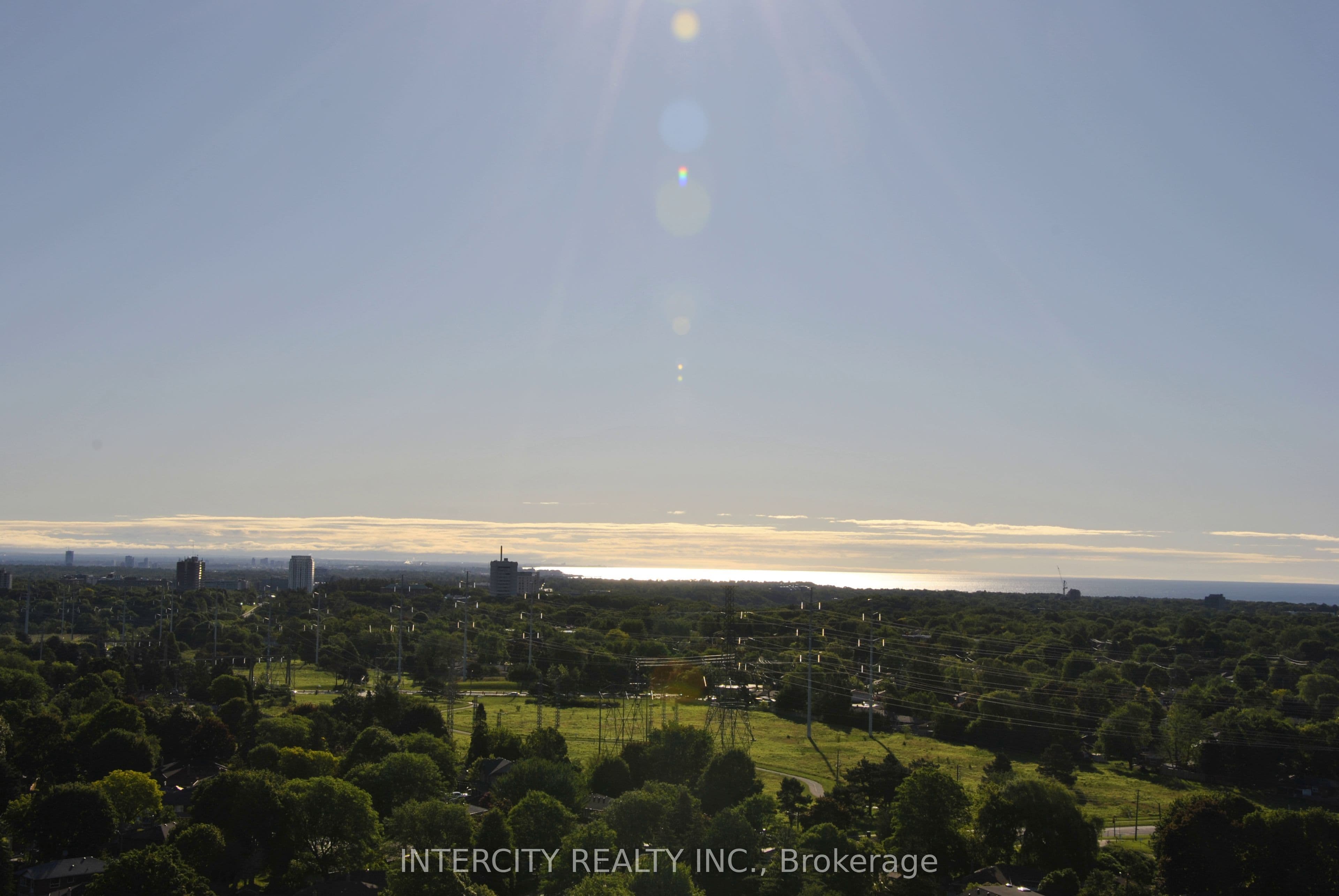 Unit 1901 20 Meadowglen Place photo 1