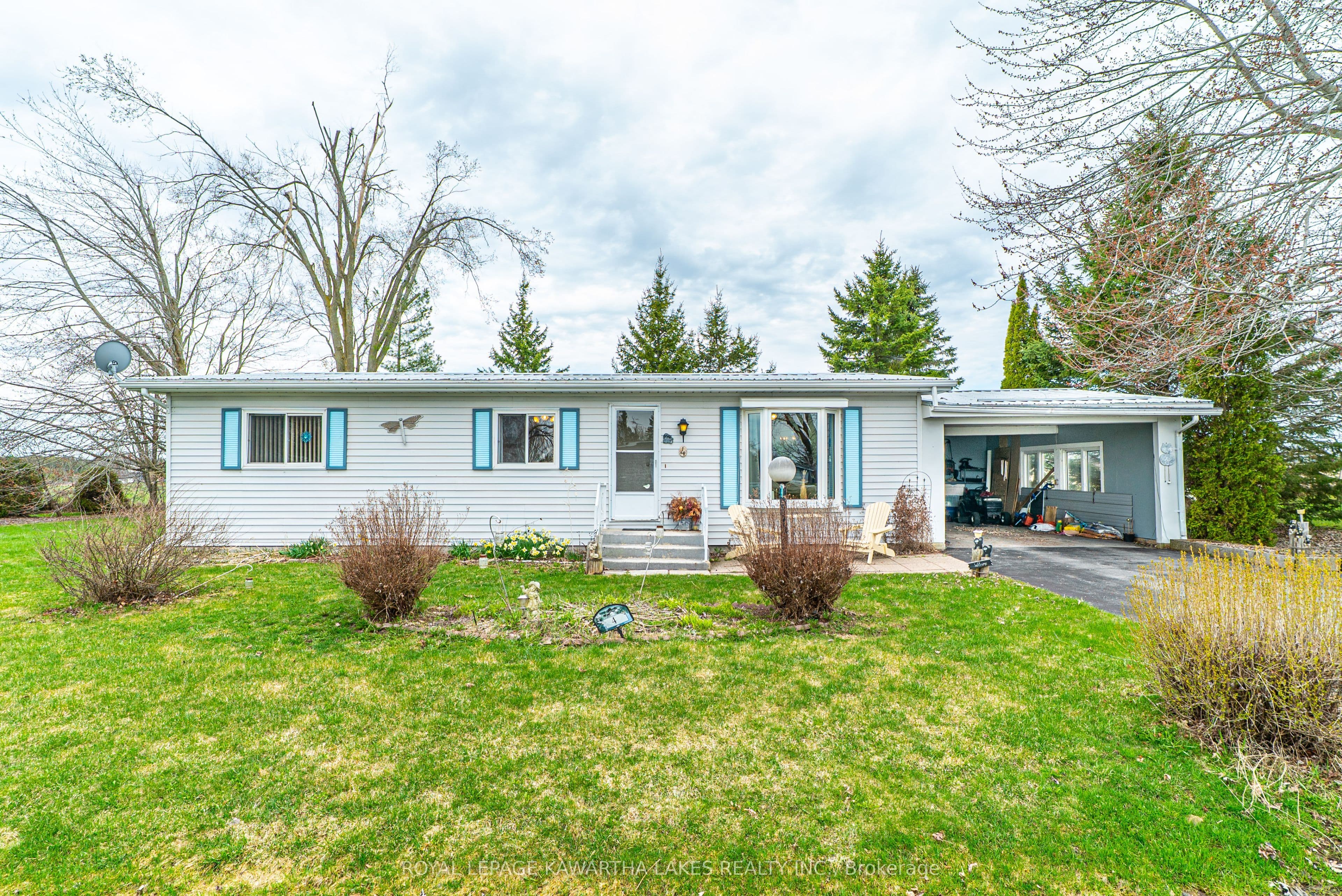 4 Vista Drive photo 1