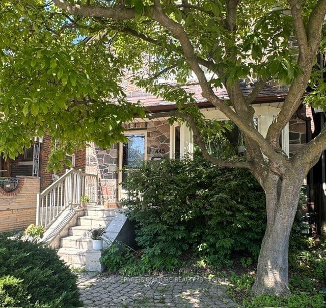 Unit Lower 445 Donlands Avenue photo 1