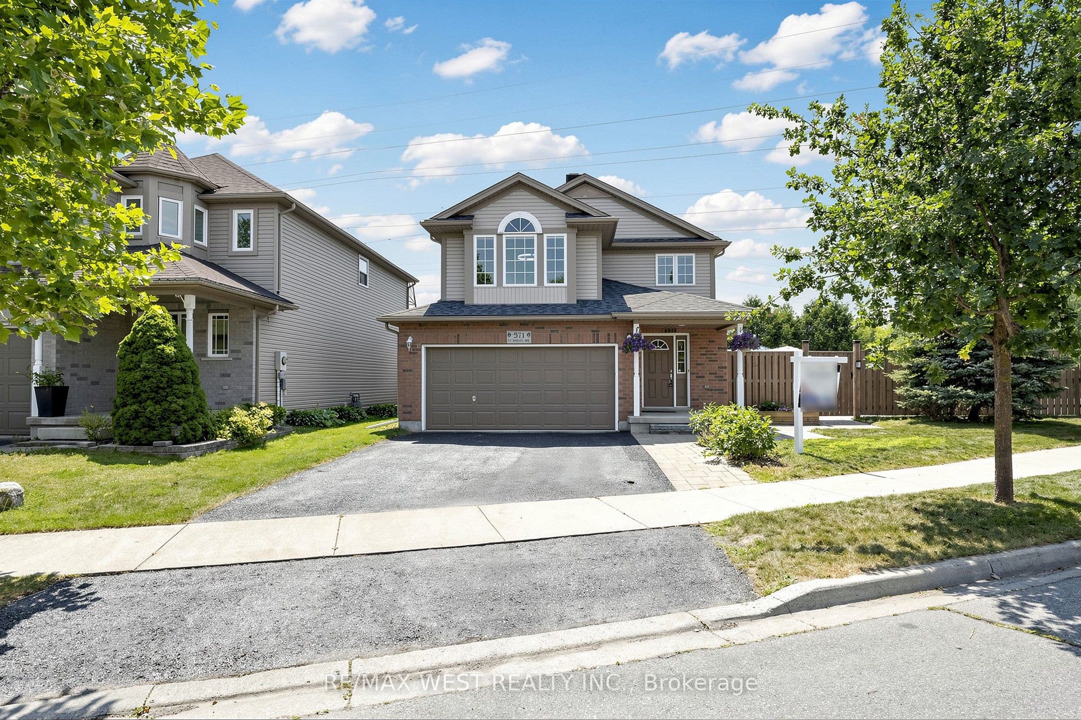 571 St Moritz Avenue photo 1
