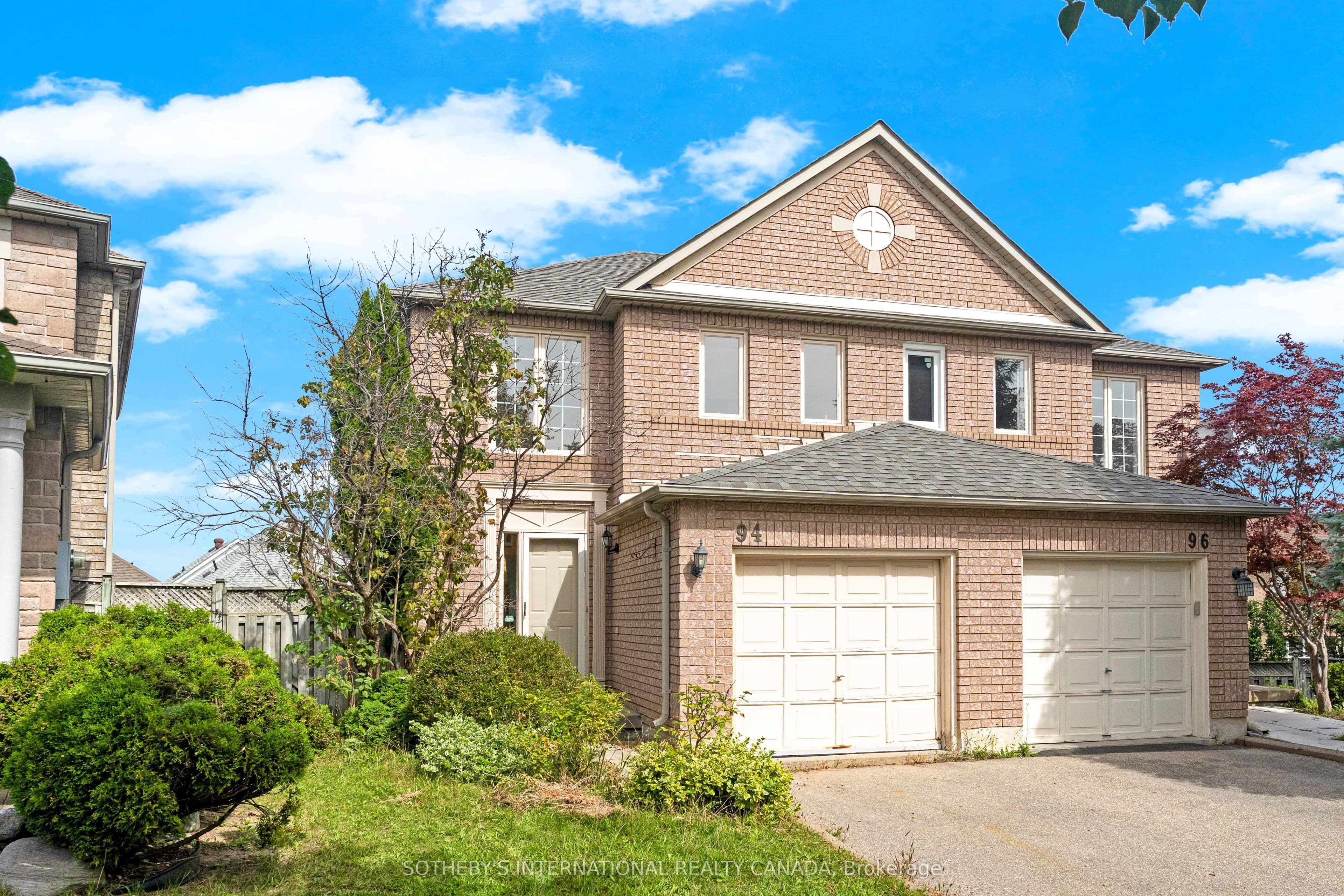 94 Formosa Drive photo 1