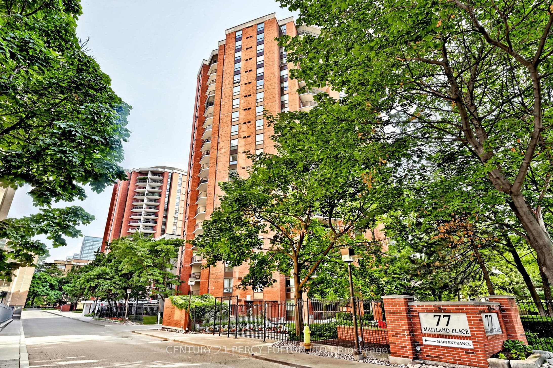 Unit 224 77 Maitland Place photo 1