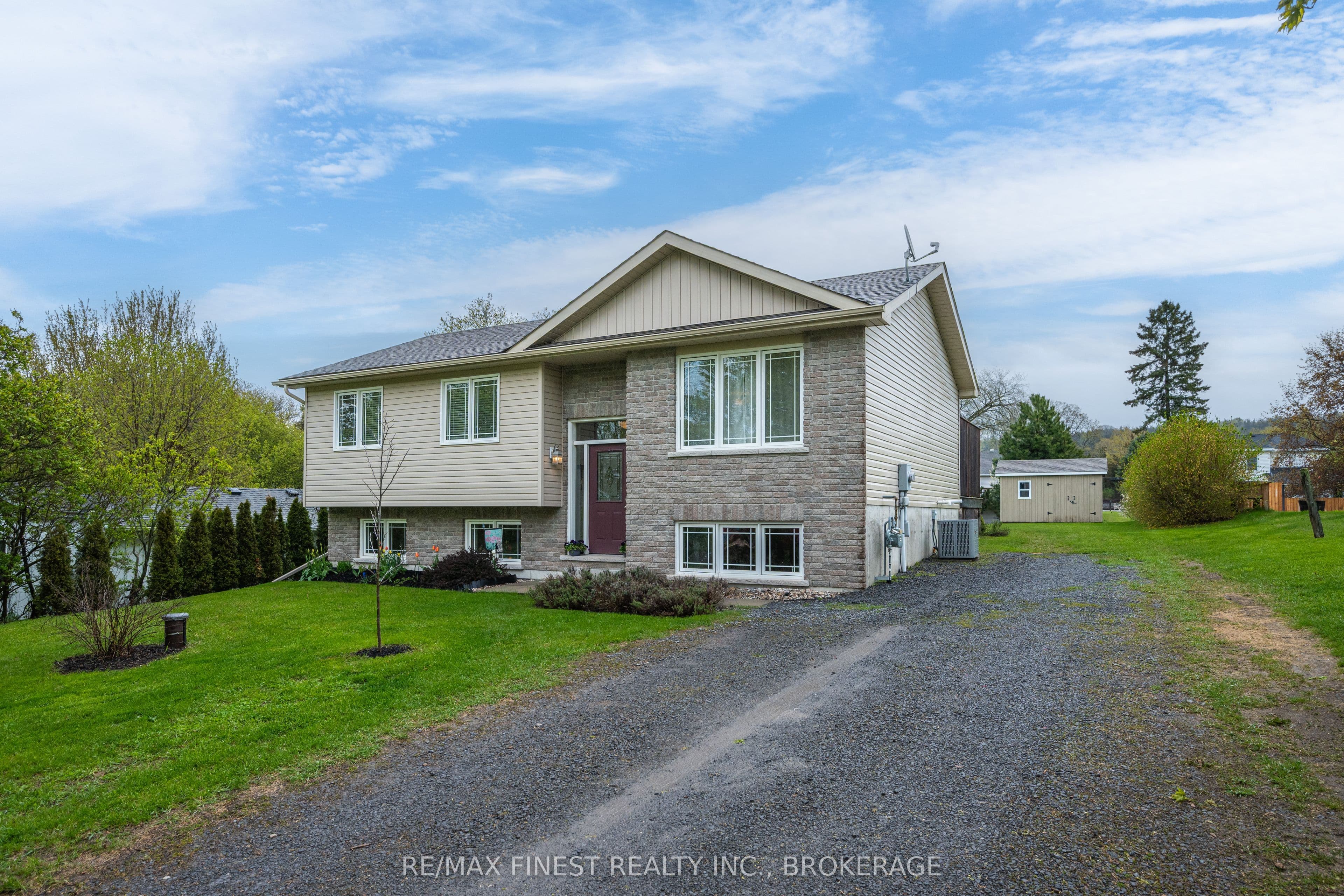 145 Upper Lake Street photo 1