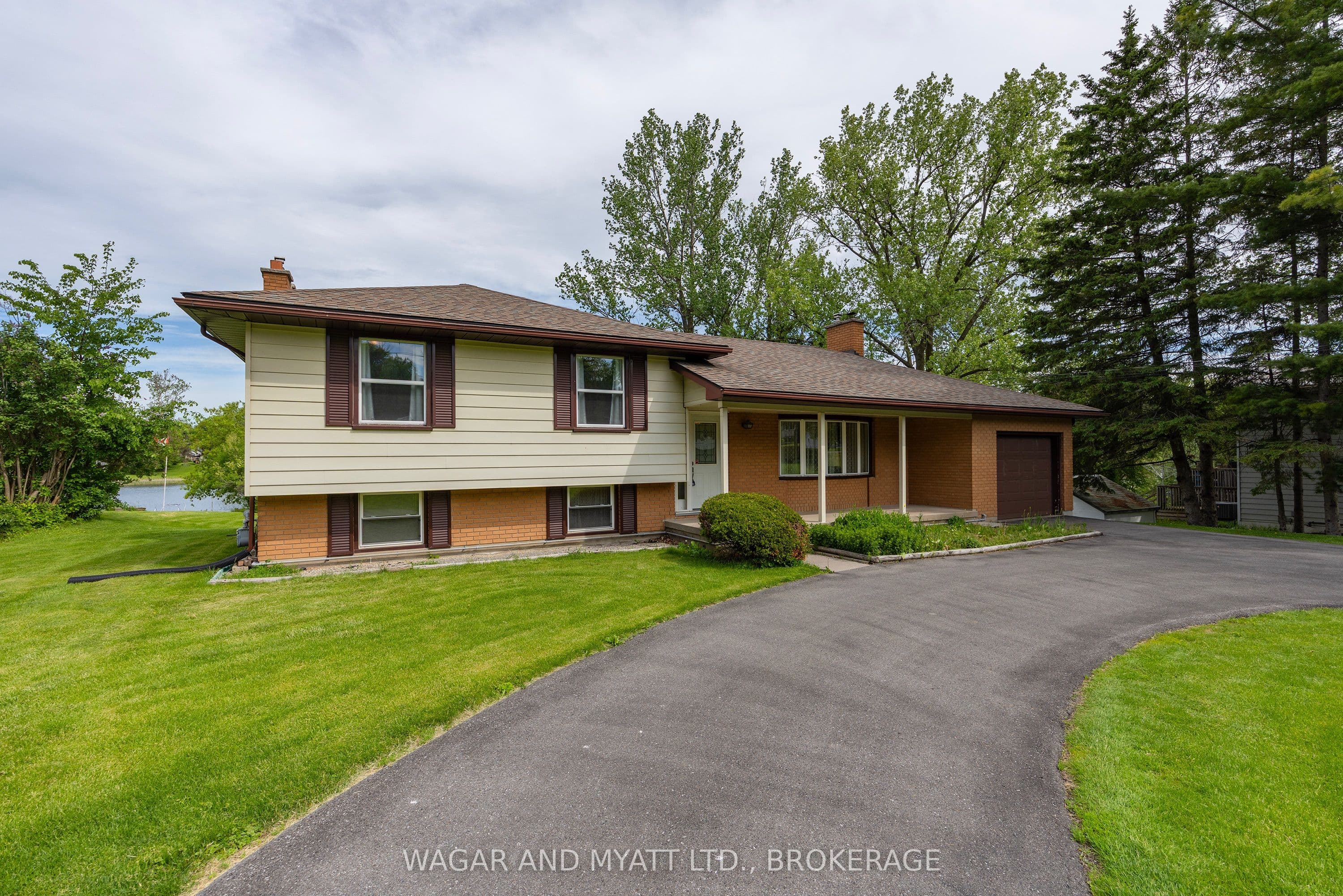 87 RIVER Road photo 1