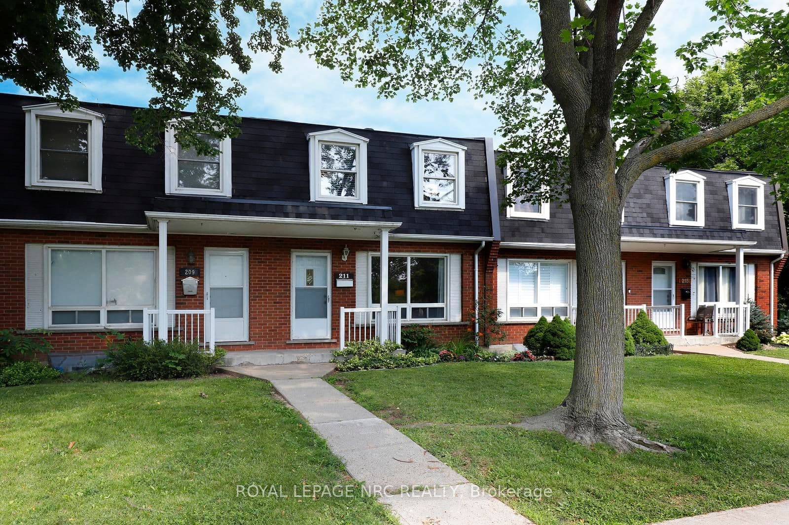Unit 6 211 Lake Avenue photo 1