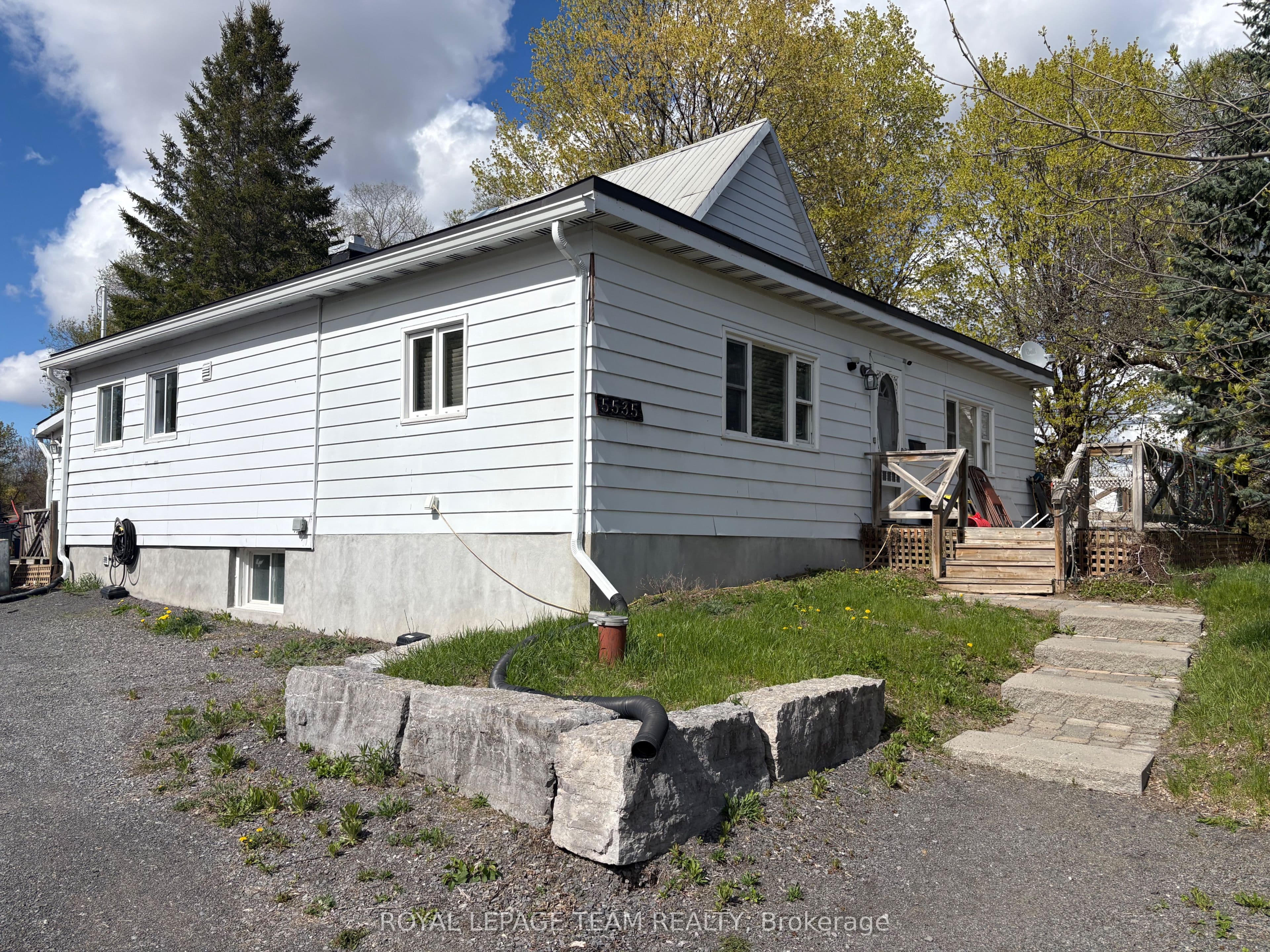 5535 Mitch Owens Road photo 1