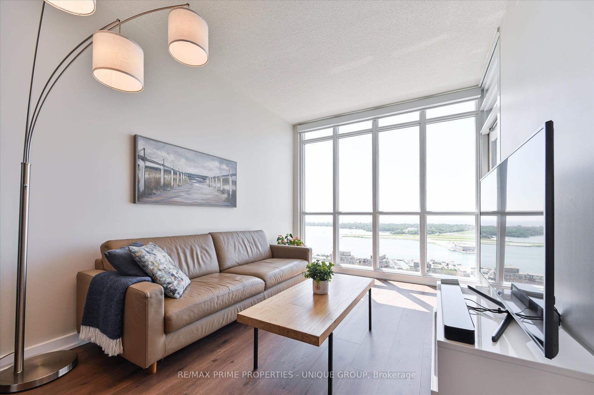 Unit 3508 15 Iceboat Terrace photo 1