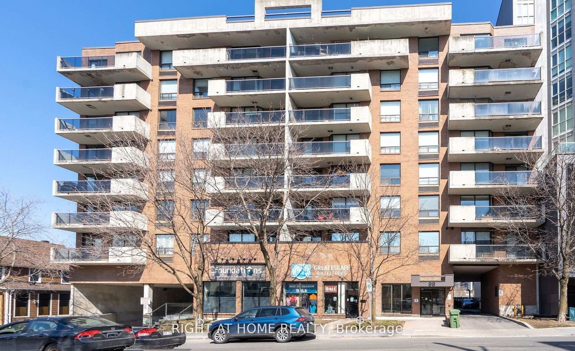 Unit 106 99 Holland Avenue photo 1