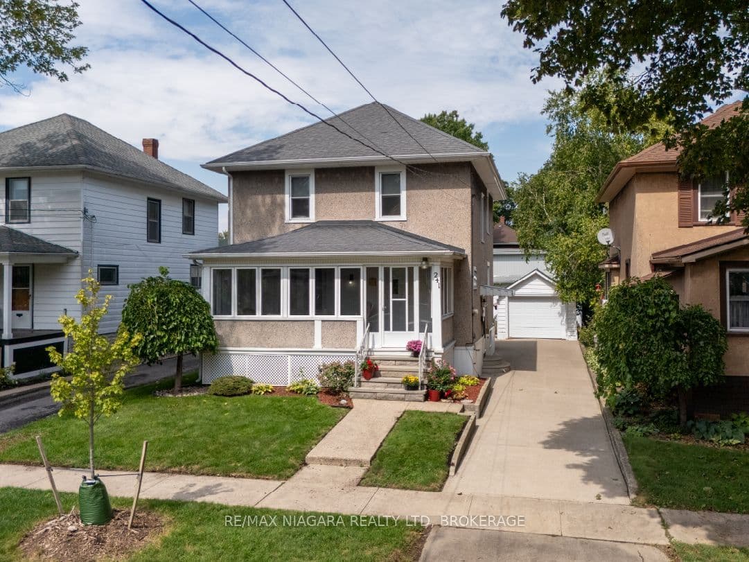 241 Alexandra Street photo 1