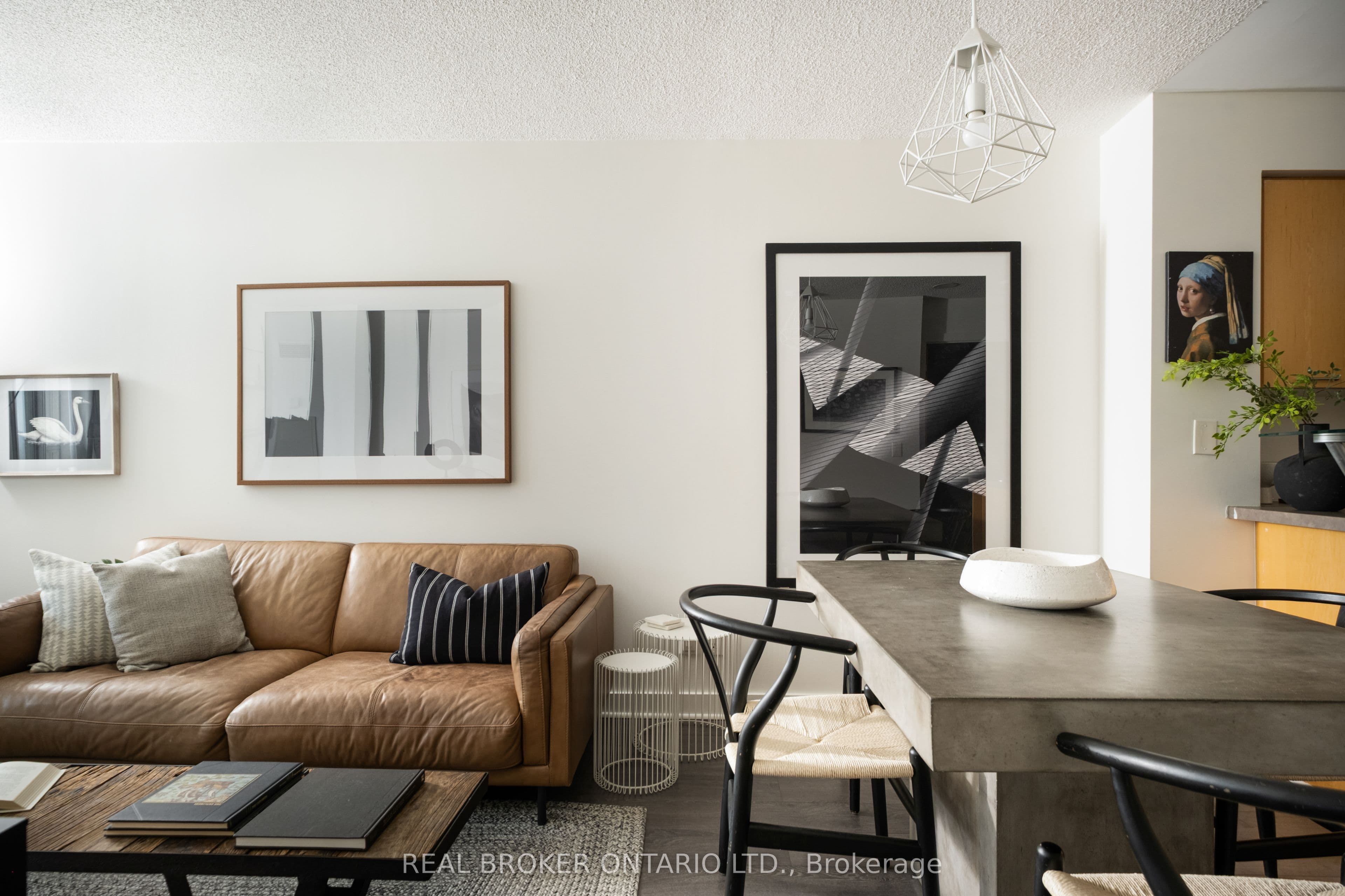 Unit 1416 255 Richmond Street photo 1
