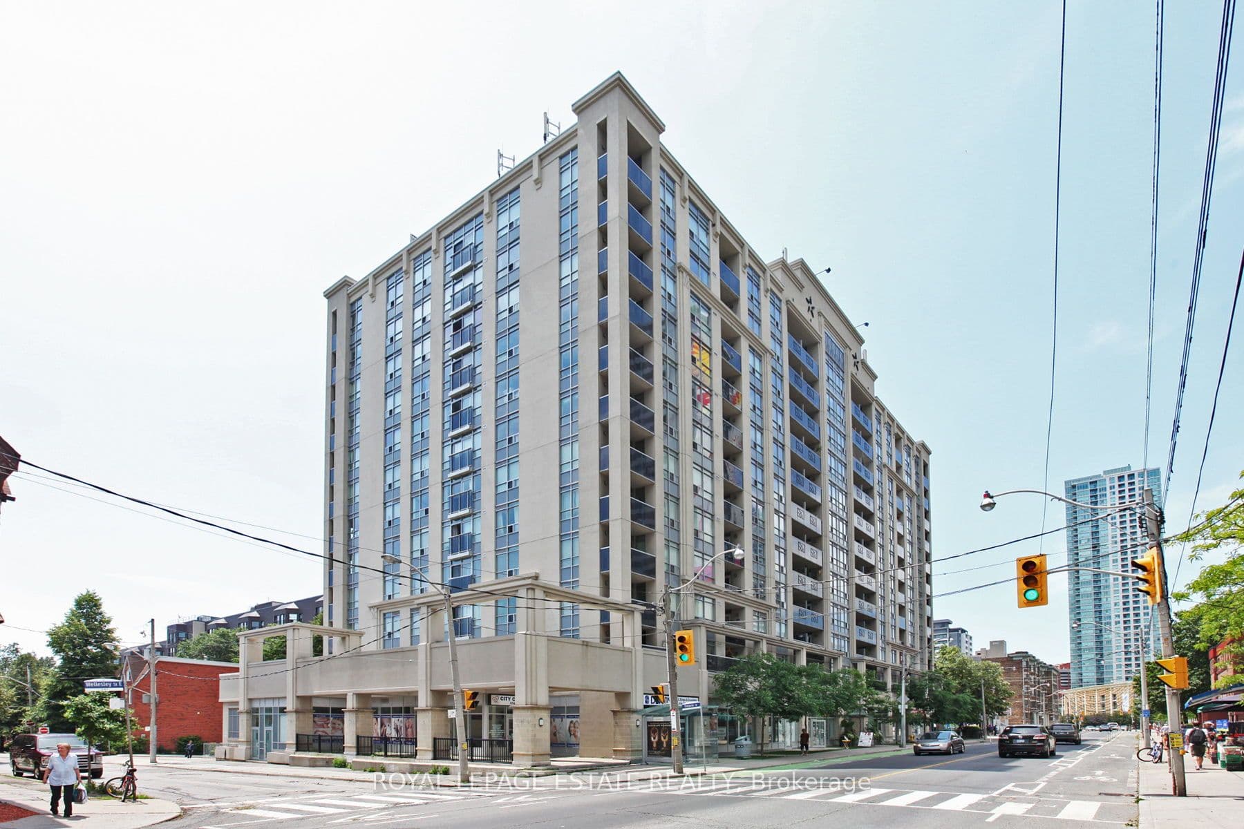 Unit 512 225 Wellesley Street photo 1
