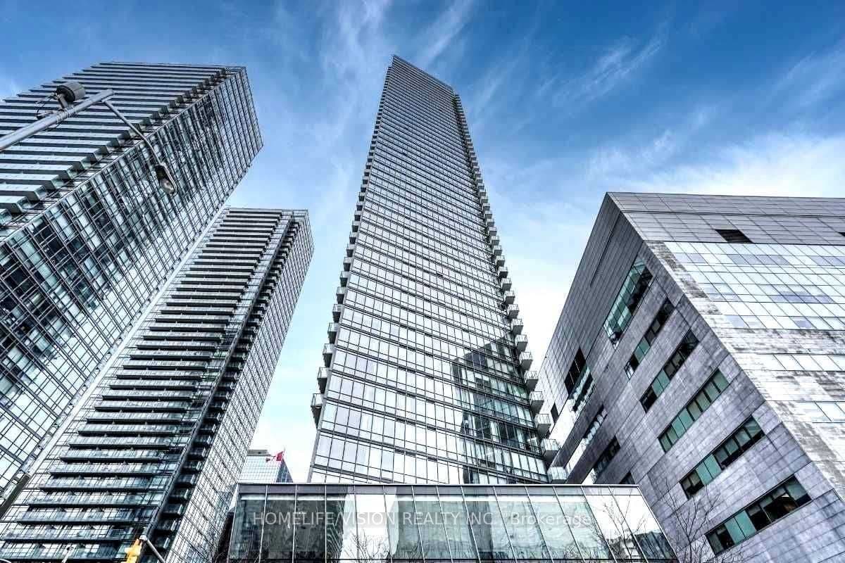 Unit 2107 832 Bay Street photo 1