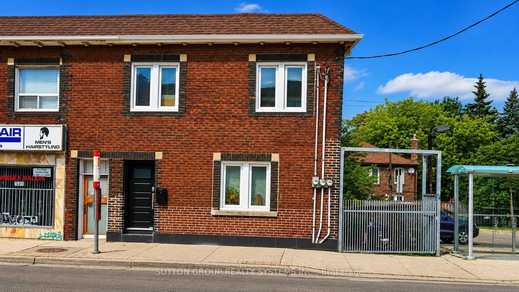 Unit 2nd Floor 616 Rogers Road photo 1