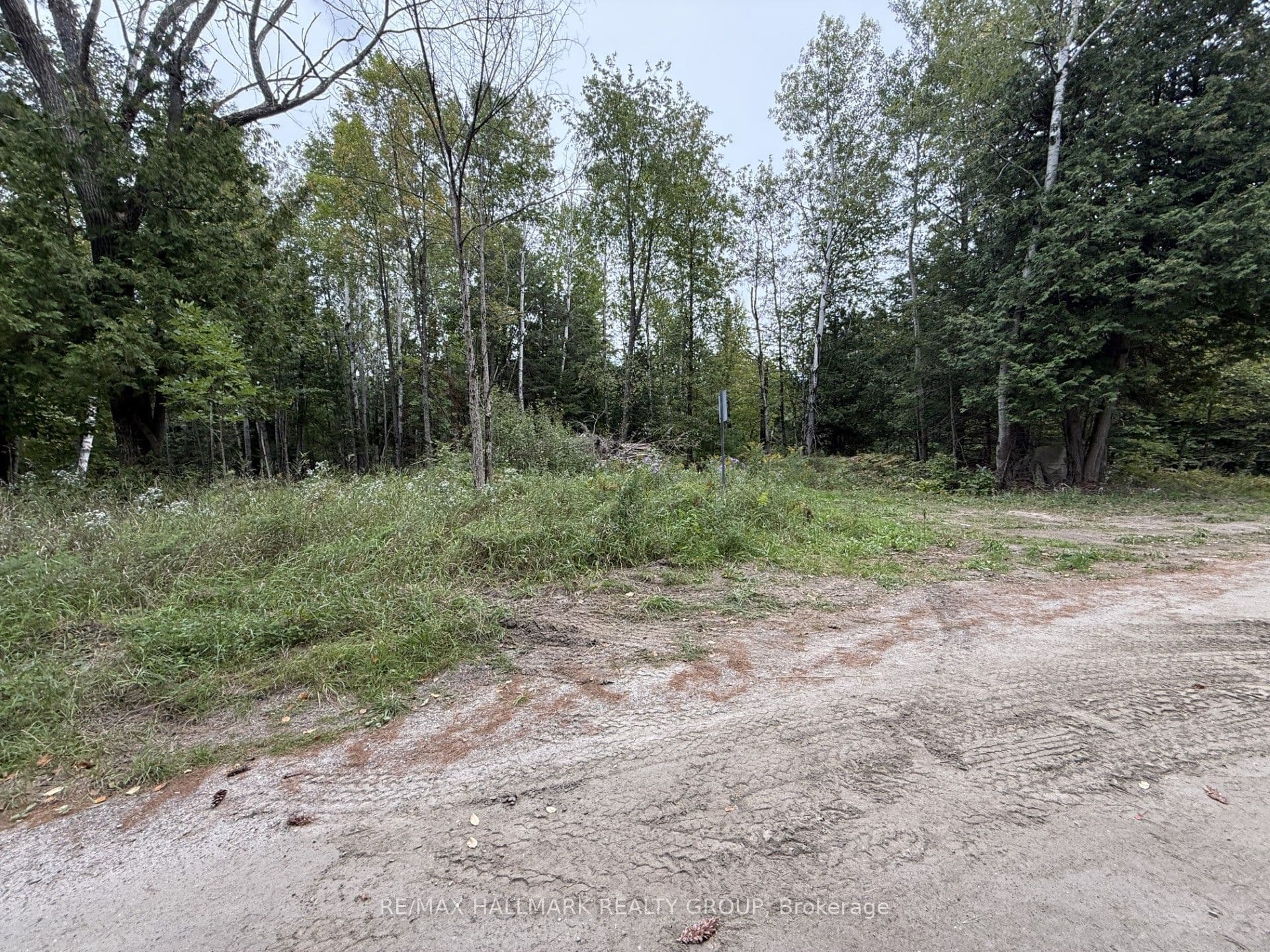 1059 6th Concession B Road photo 1