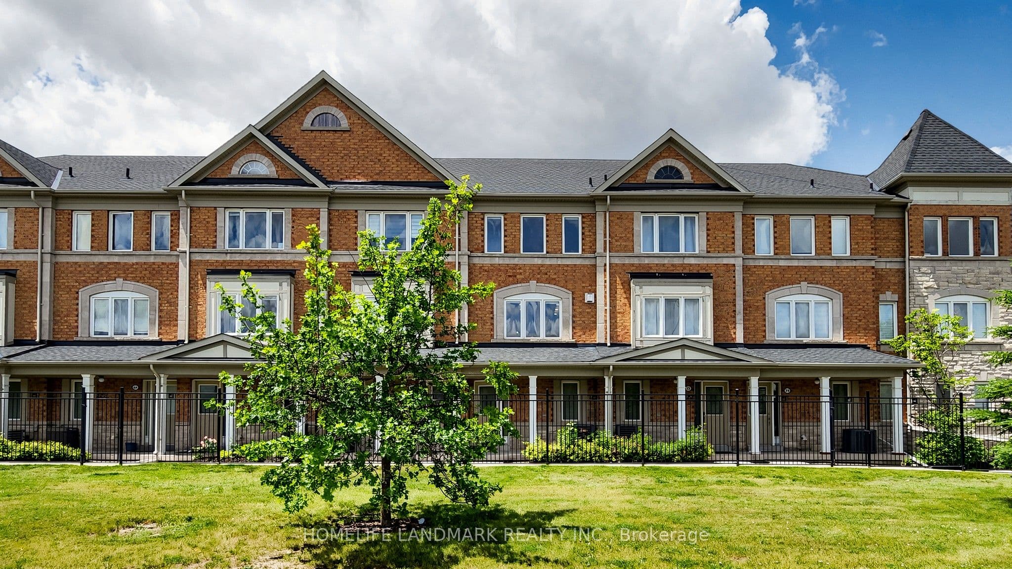 70 Sanctuary Way photo 1