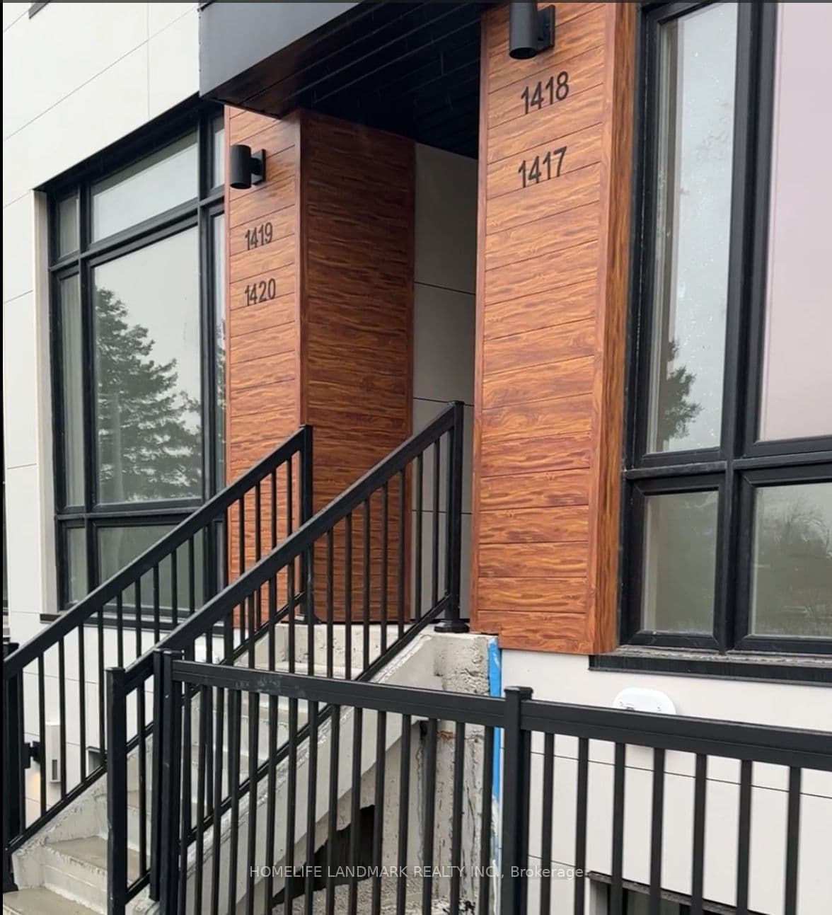 Unit 1418 15 David Eyer Road photo 1