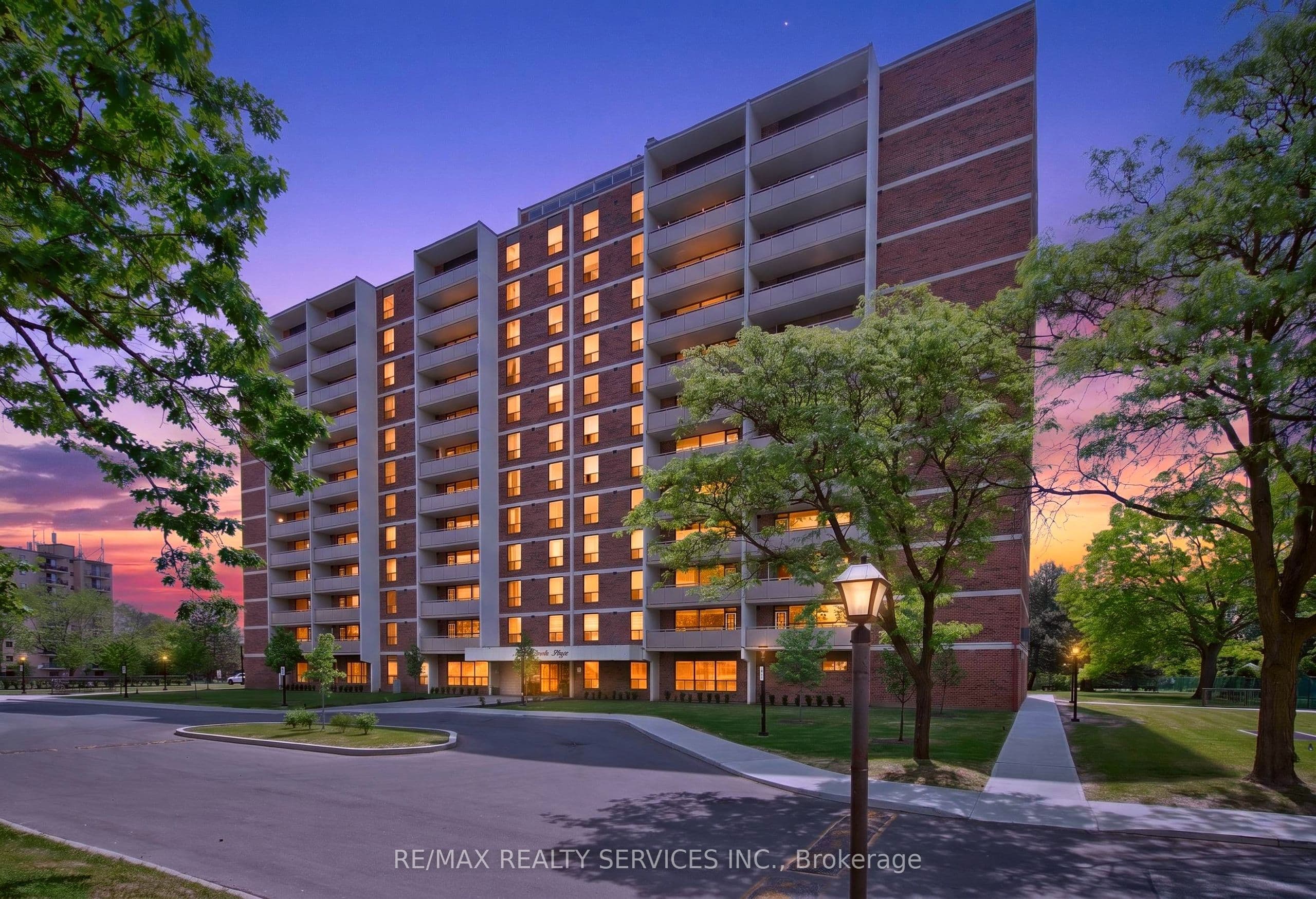 Unit 210 3120 Kirwin Avenue photo 1