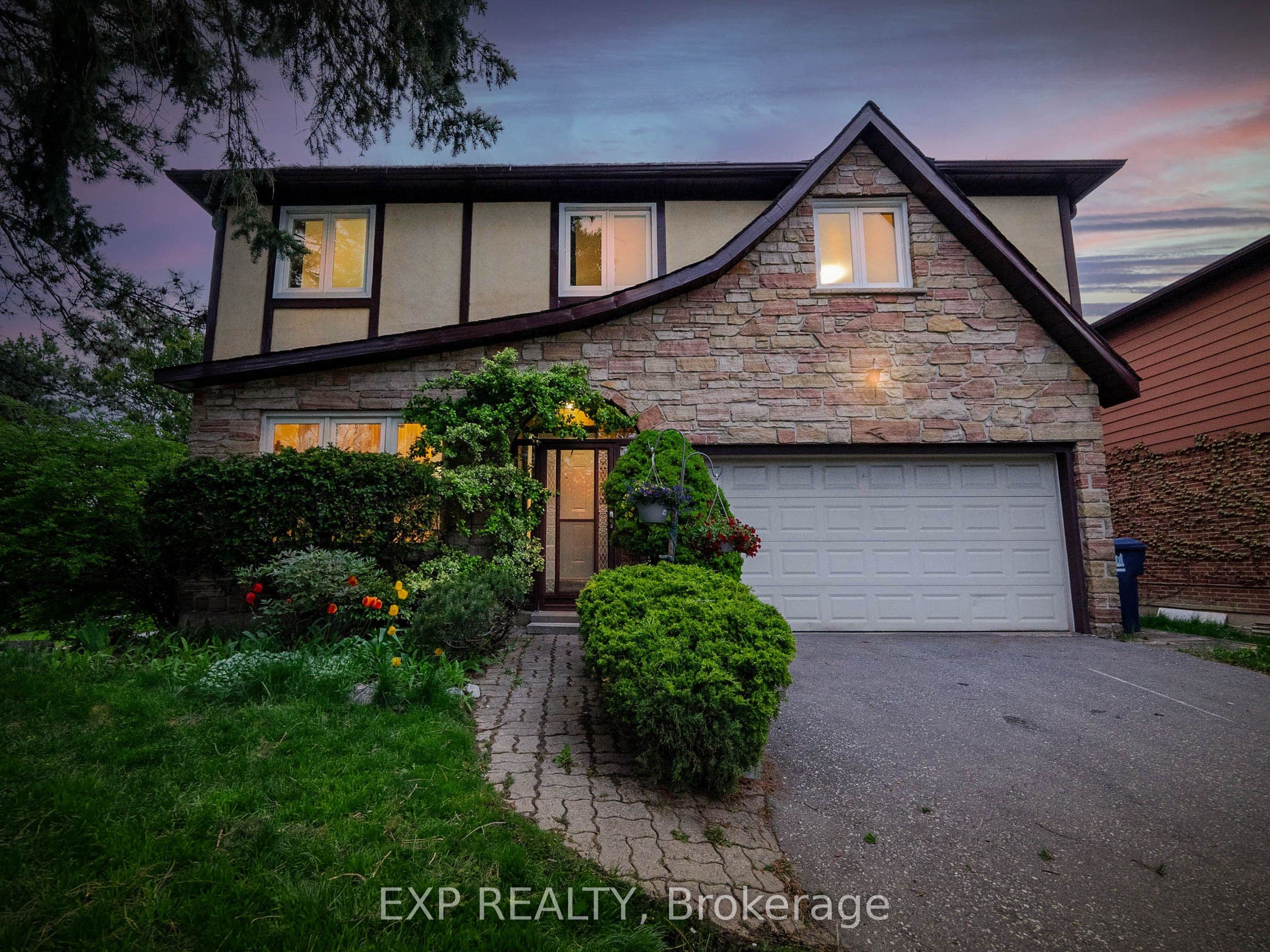 194 Mcnicoll Avenue photo 1