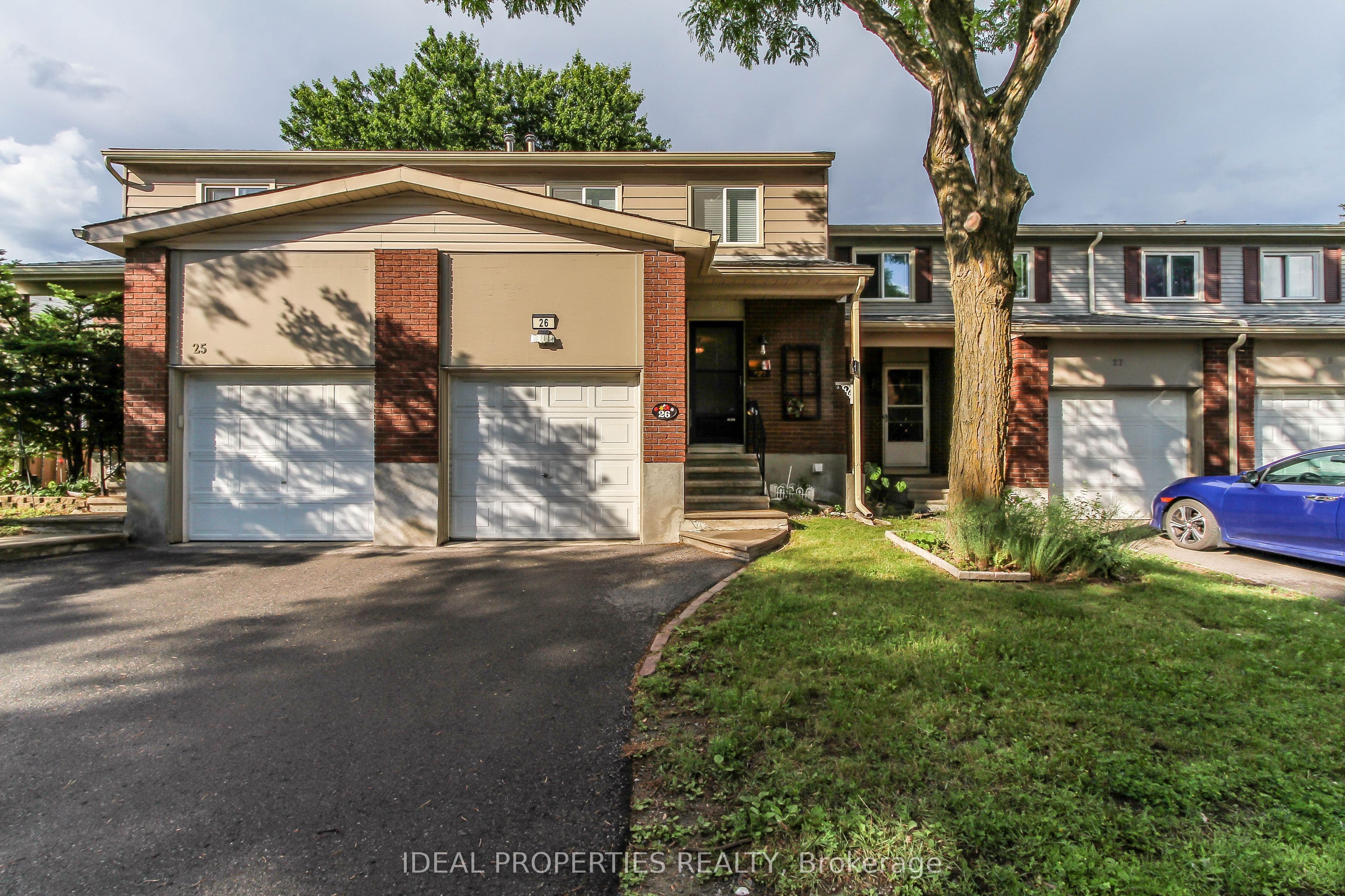 Unit 26 2415 Southvale Crescent photo 1