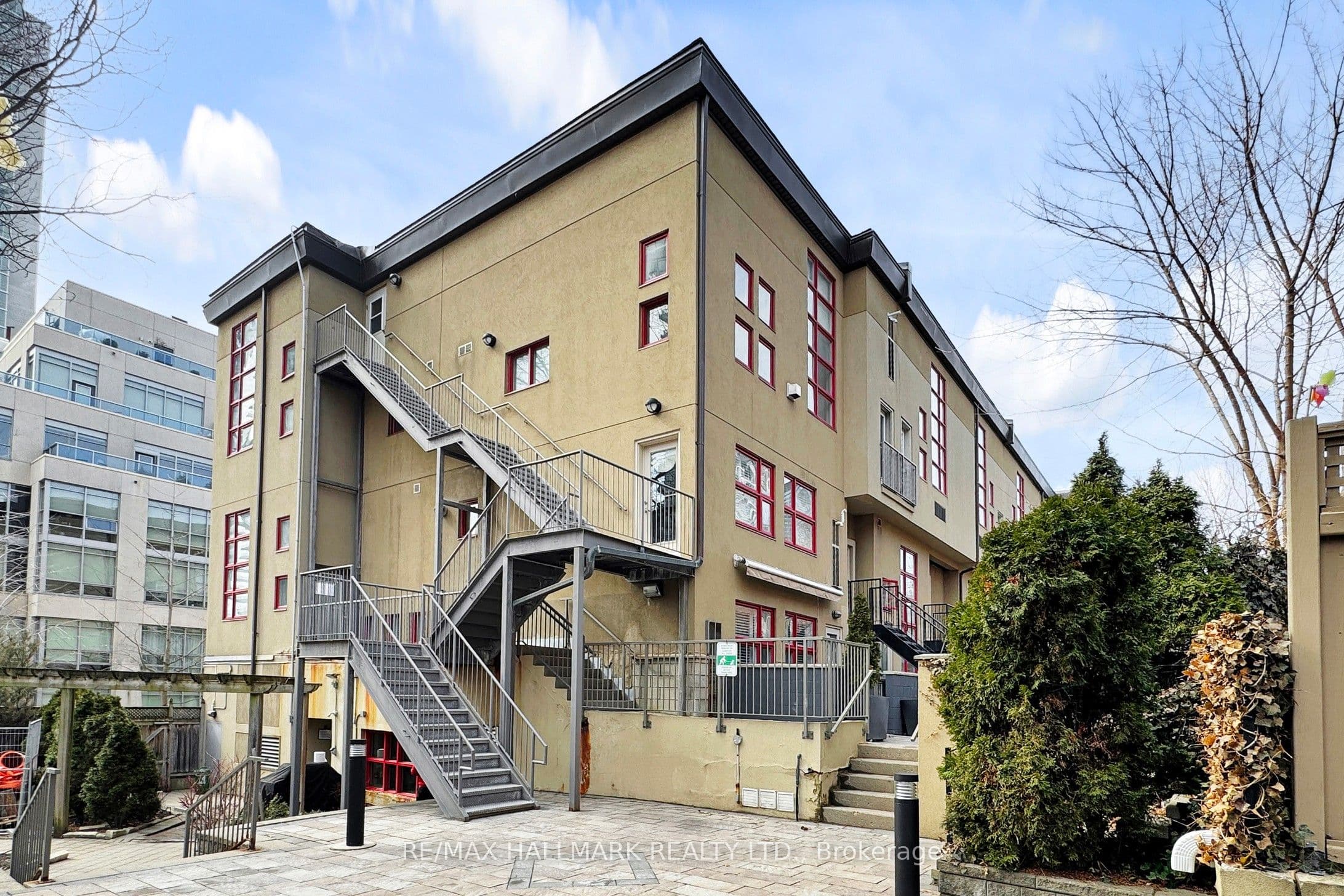 Unit 314 21 Earl Street photo 1