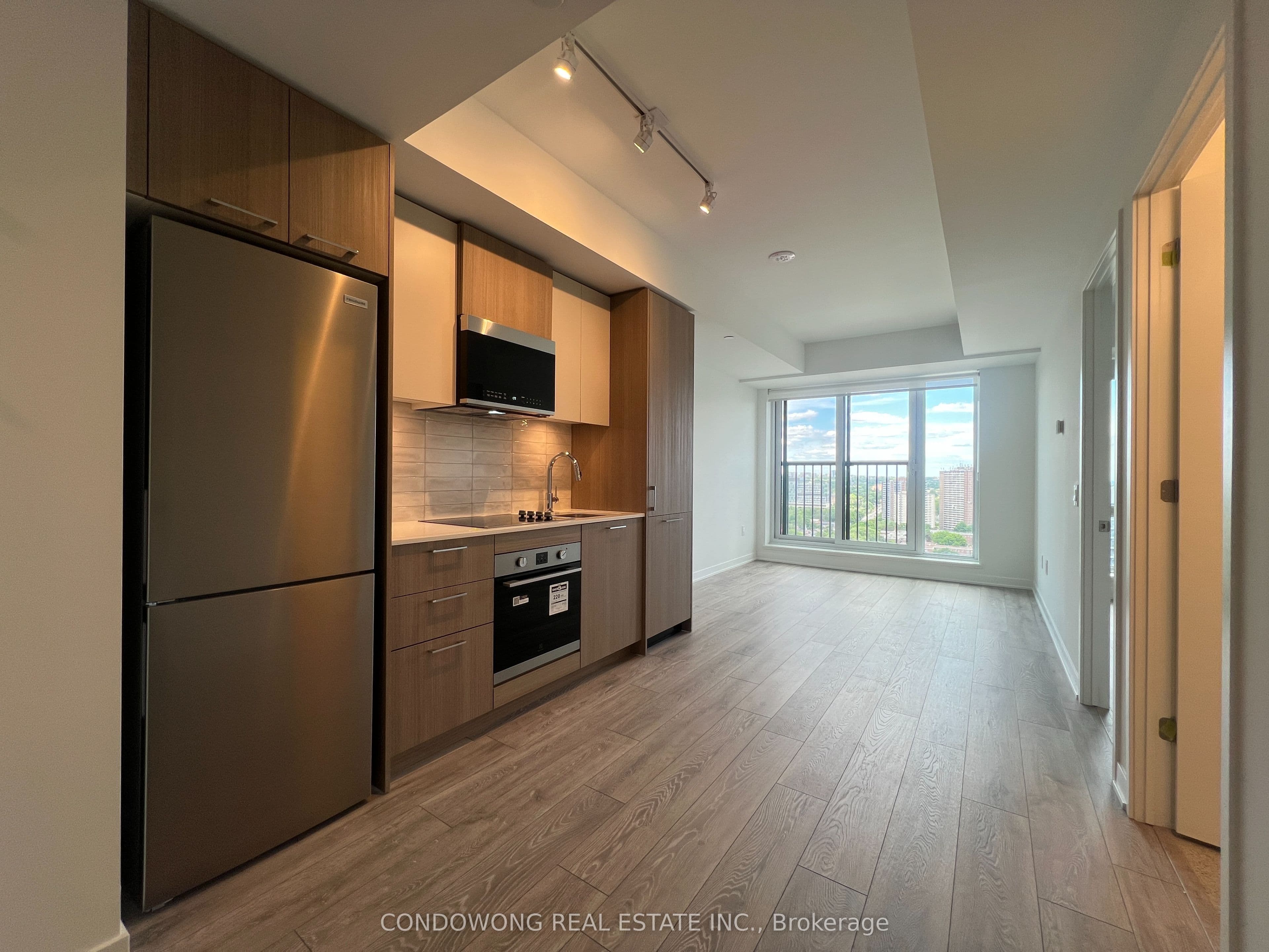 Unit 1902 10 Oak Street photo 1