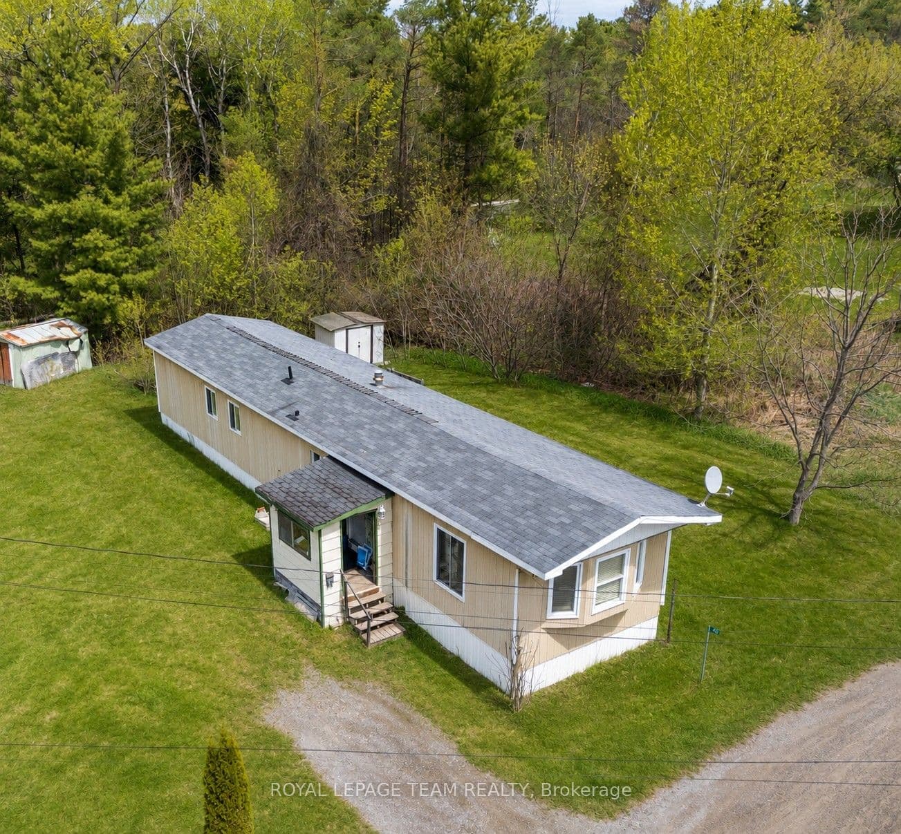 40 Timothy Drive photo 1