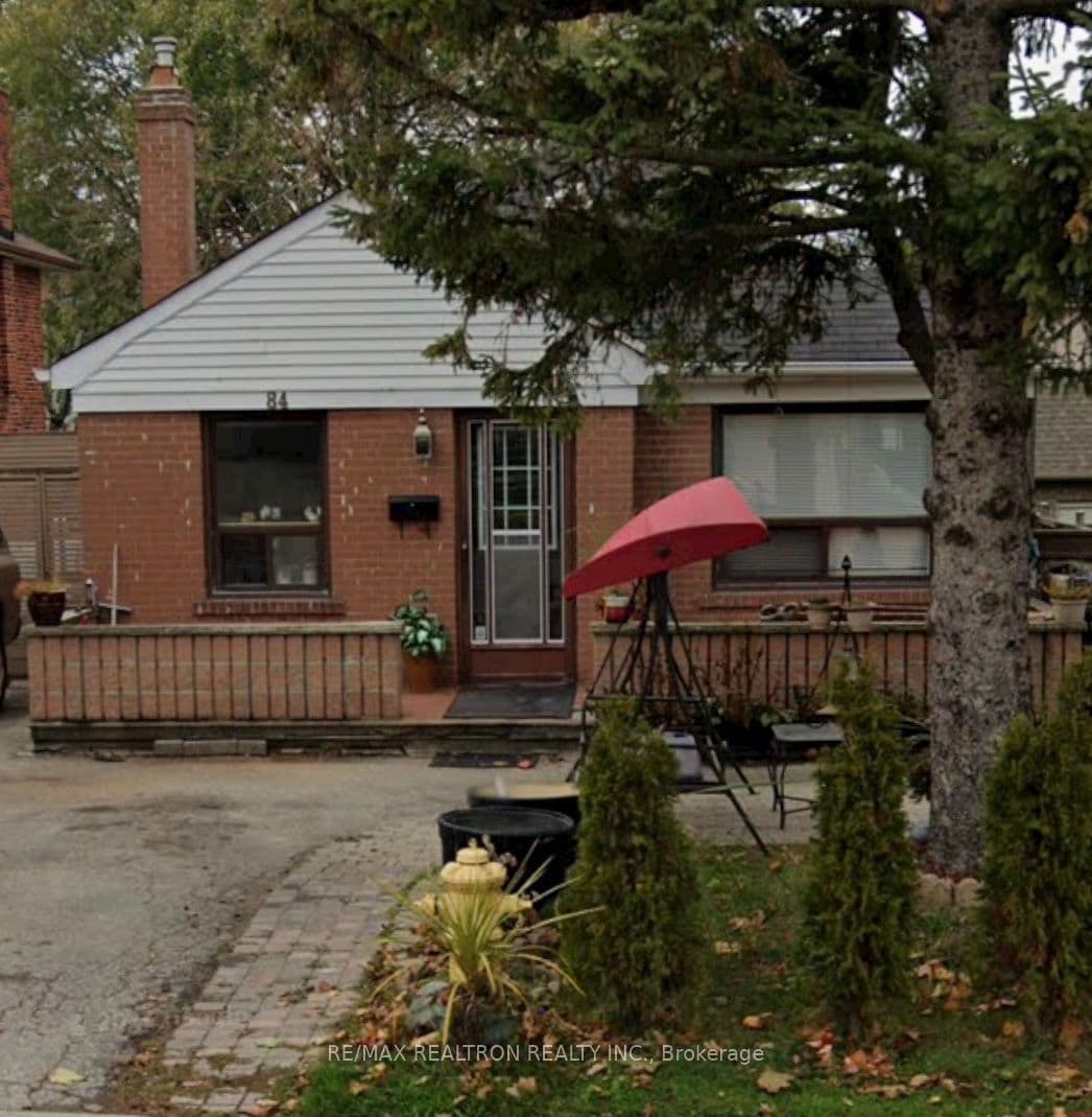 84 Ranee Avenue photo 1