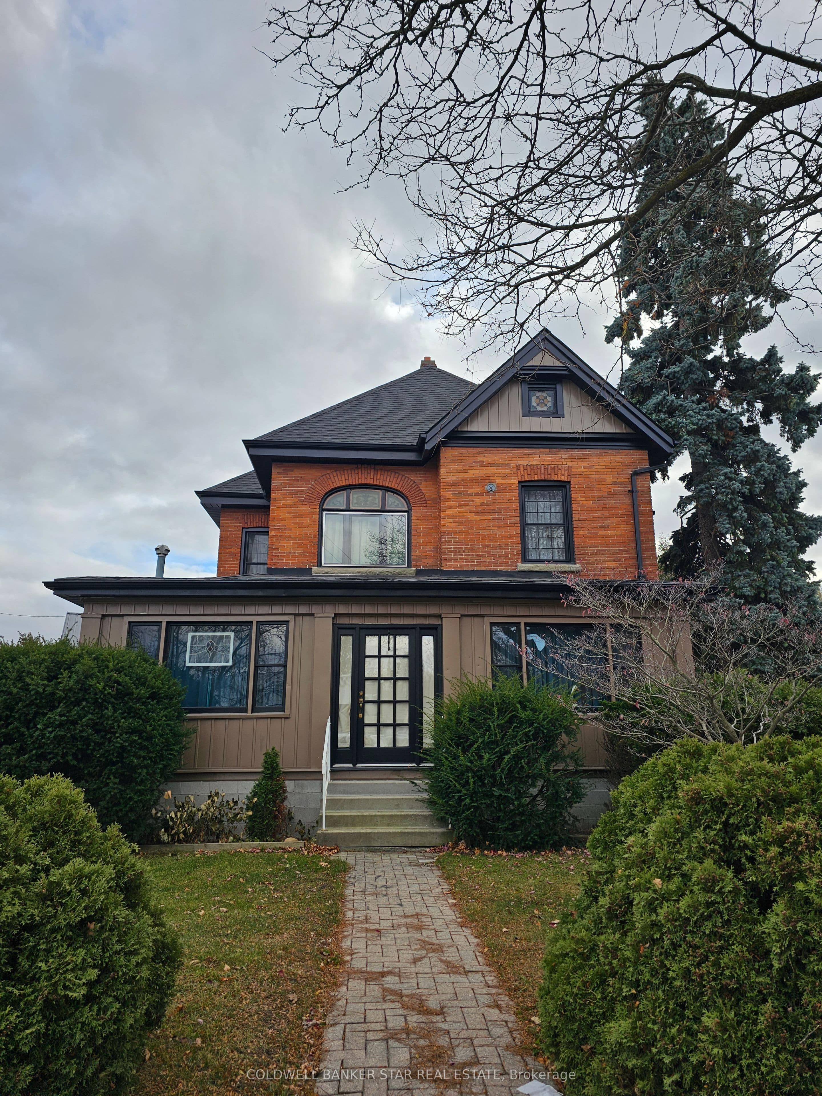 61 London Road photo 1