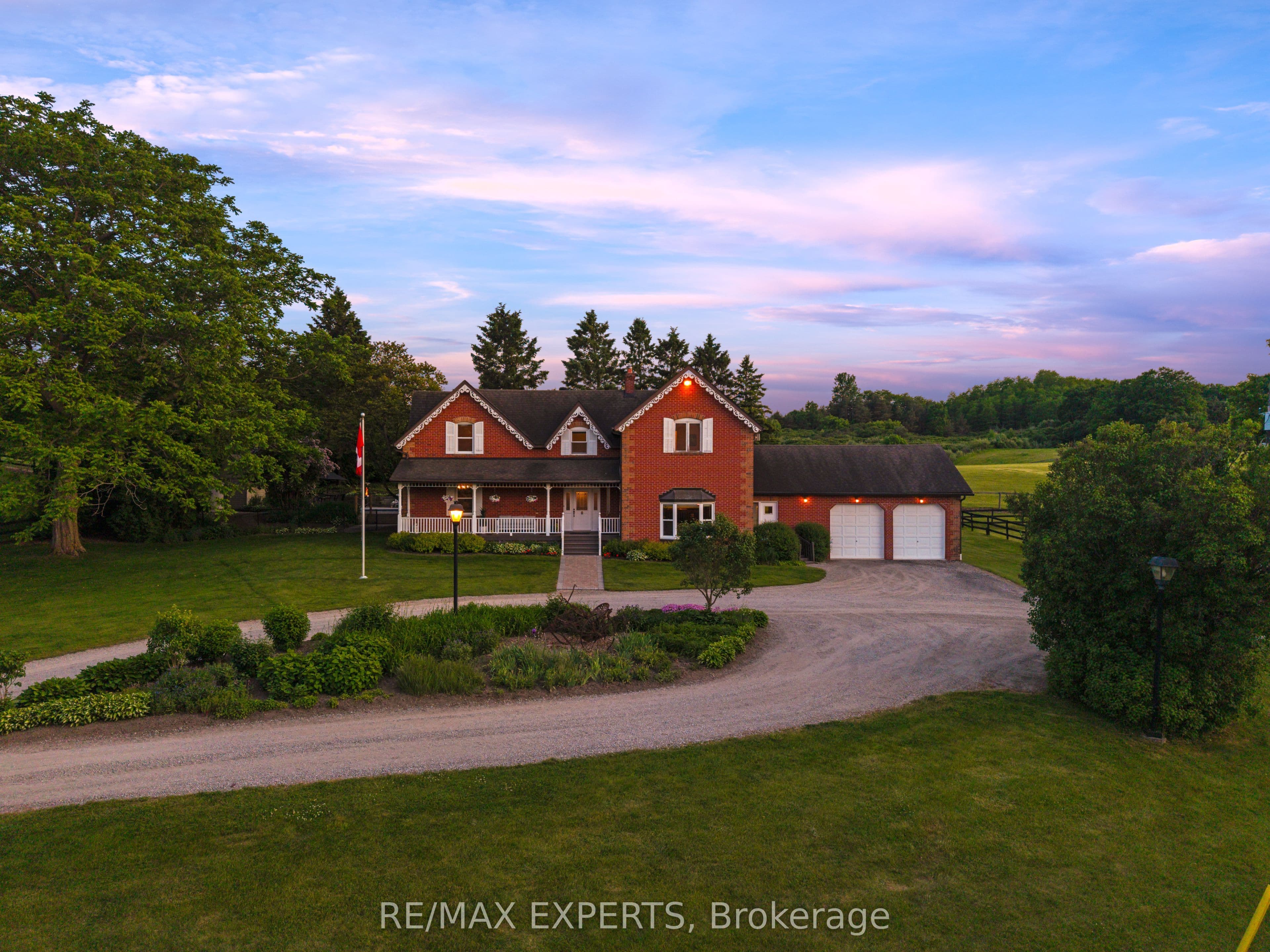 16718 Caledon King Townline photo 1