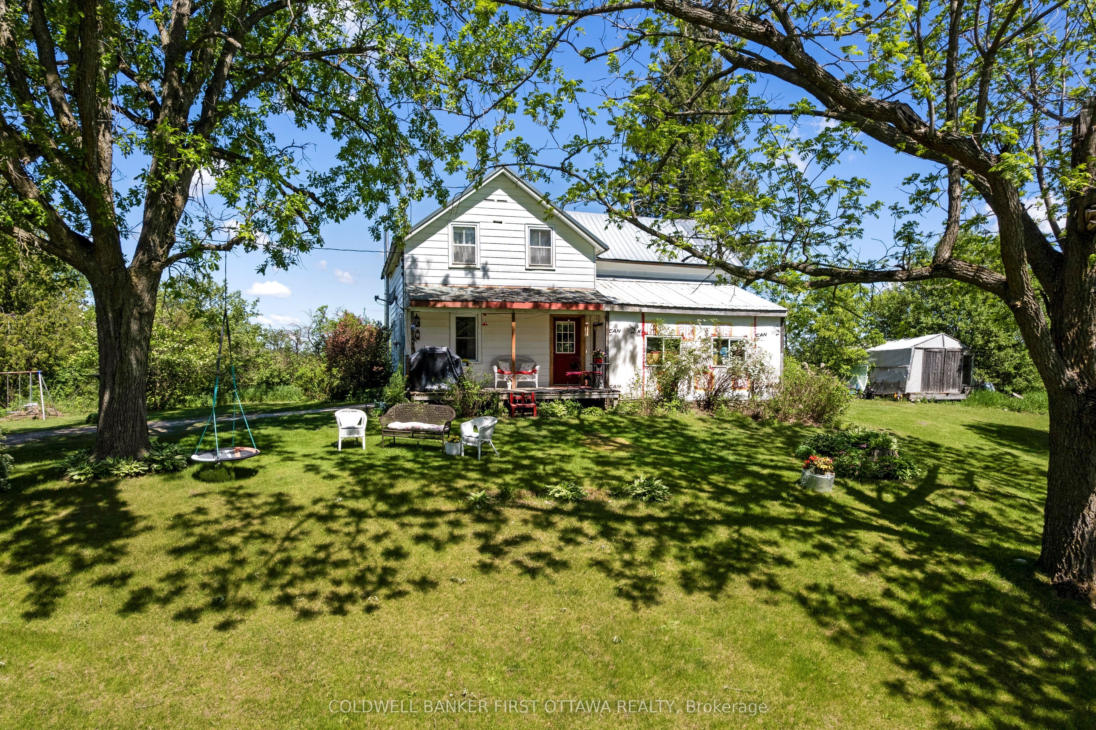 400 Buttermilk Hill Road photo 1
