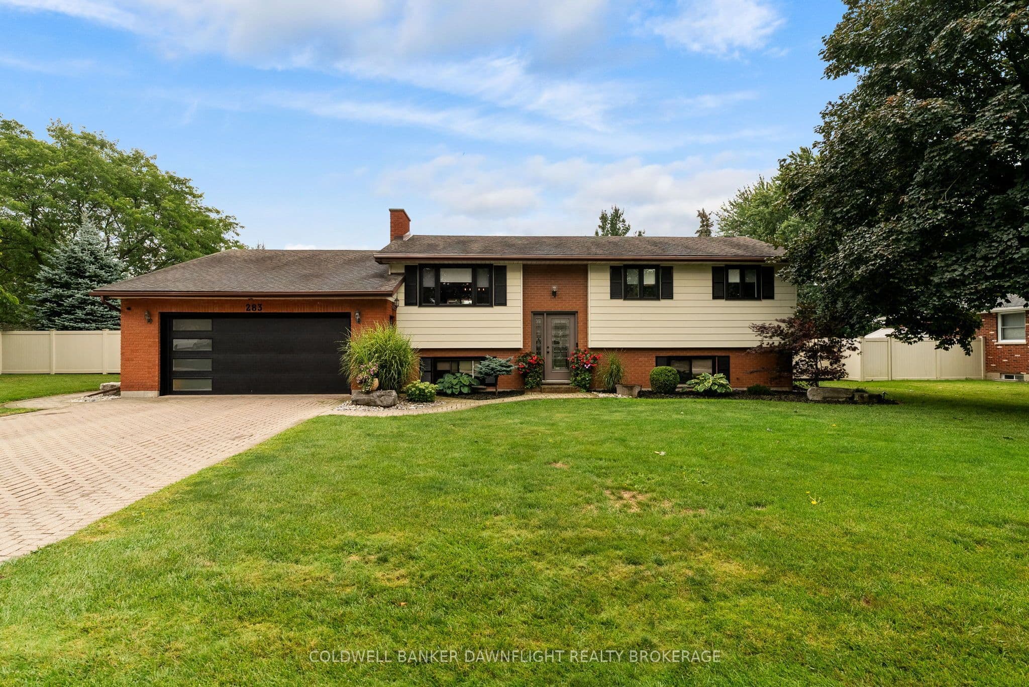 283 Churchill Drive photo 1