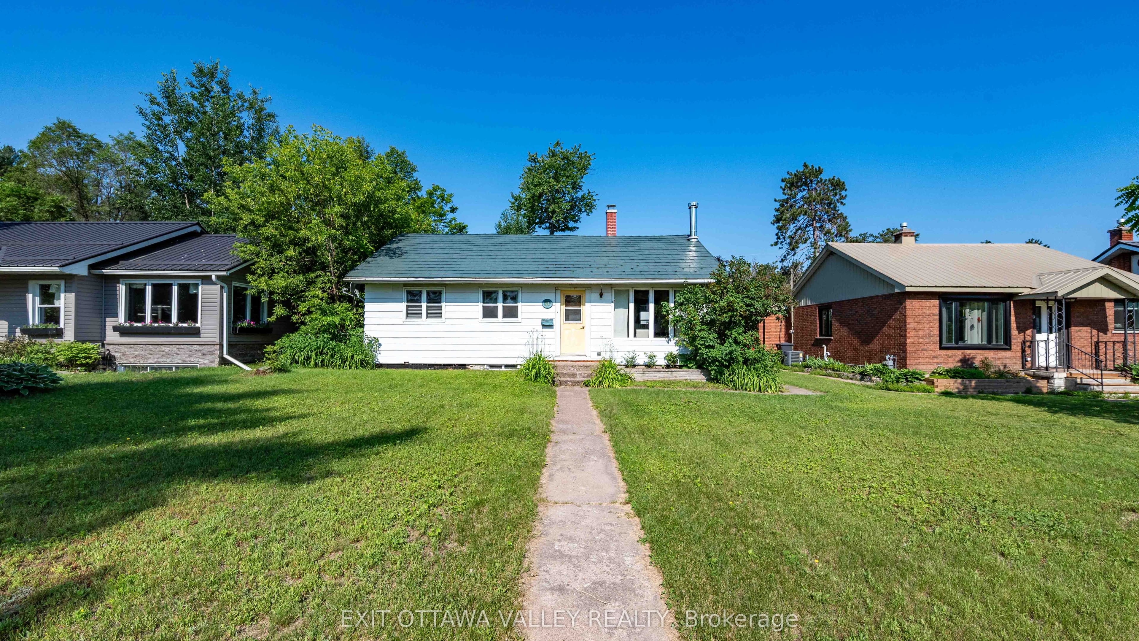 41 Huron Street photo 1