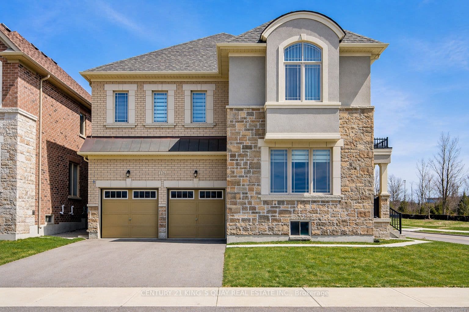 376 Seaview Heights photo 1