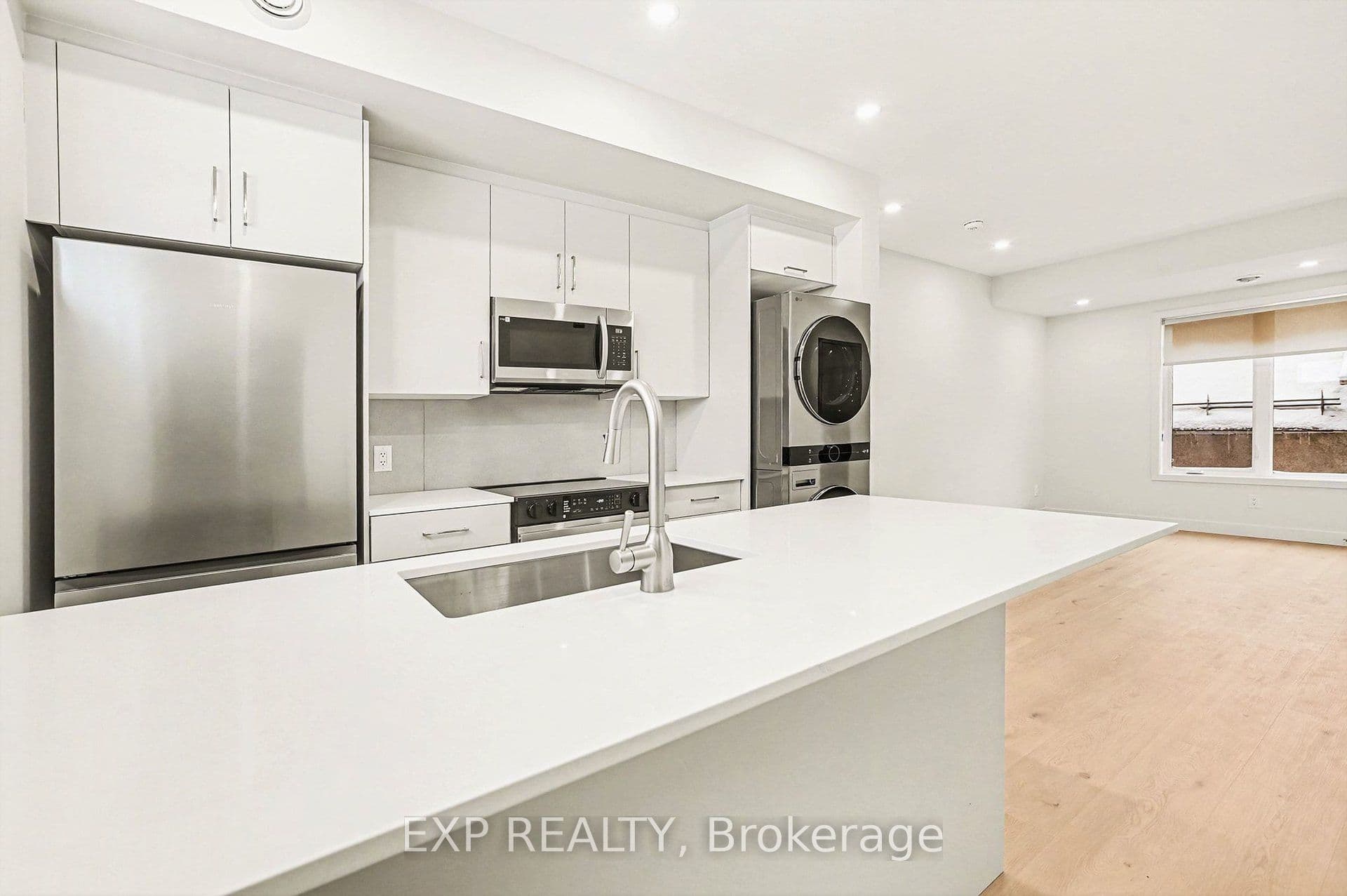 Unit 3 1301 Dorchester Avenue photo 1