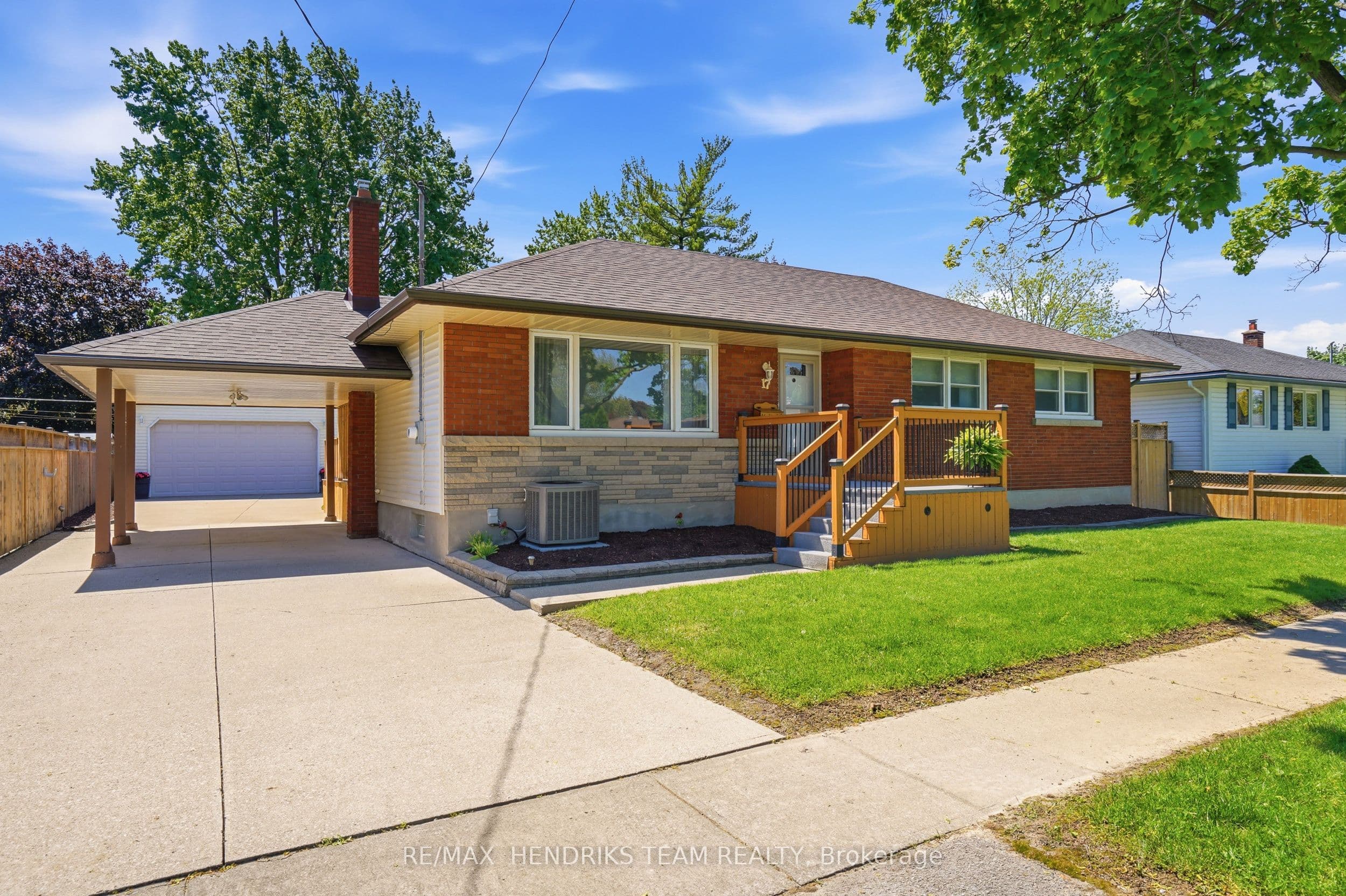 17 Sullivan Drive photo 1