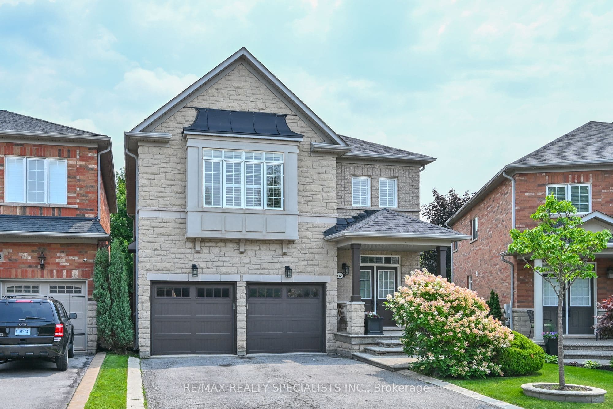 5424 Greer Drive photo 1