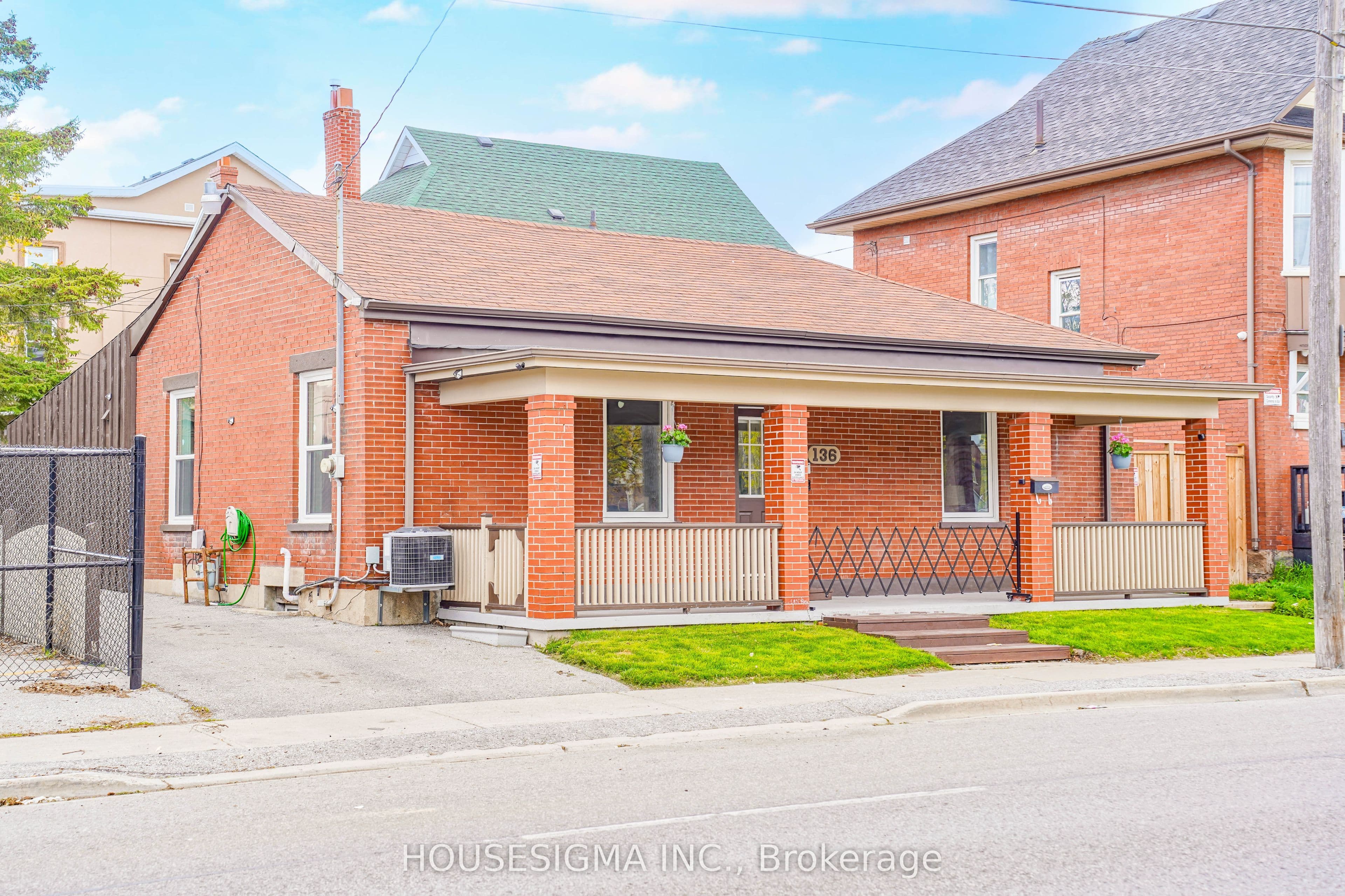 136 Celina Street photo 1