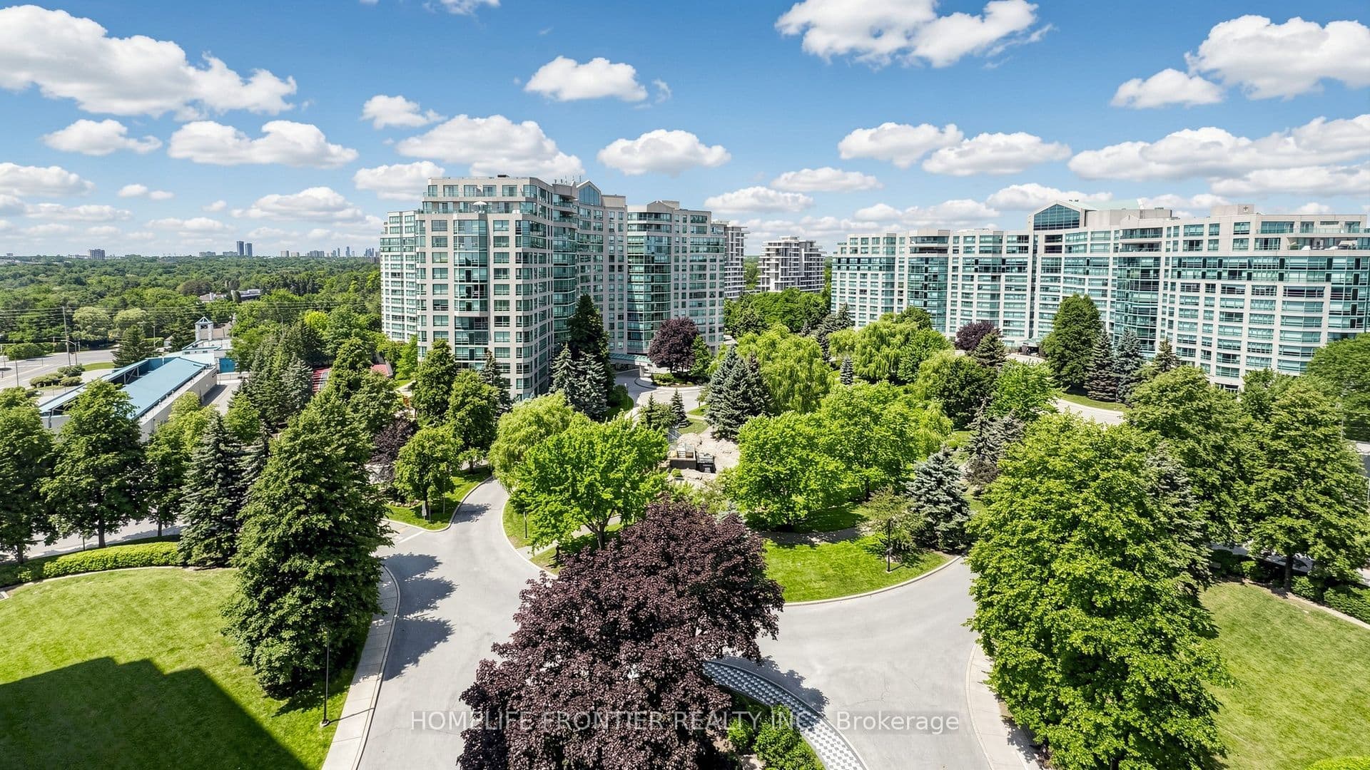 Unit 1016 7825 Bayview Avenue photo 1